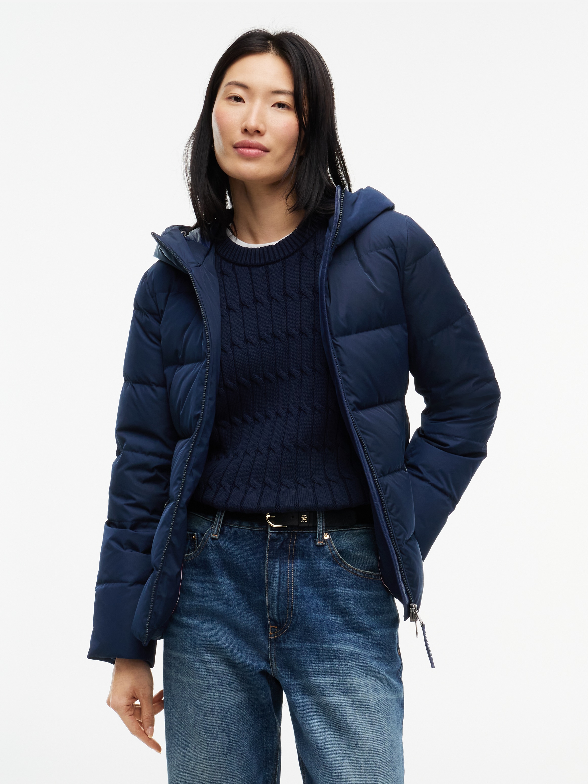 Tommy Hilfiger Steppjacke »DOWN BRANDED FITTED JACKET« mit Kapuze Kunstfaser