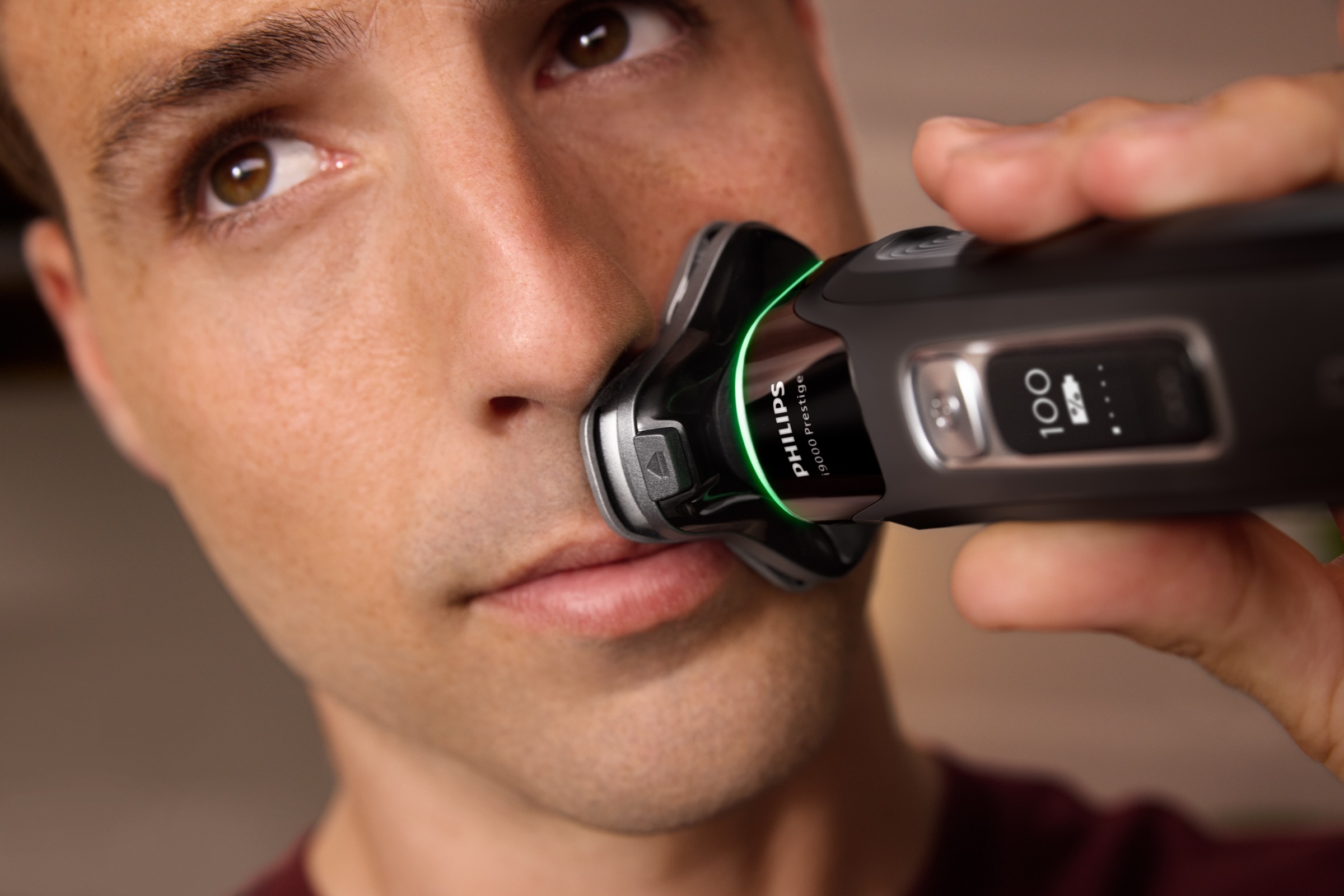 Philips Rasoirs électriques »Series i9000 Prestige XP9200/30« integrierter Präzisionstrimmer mit SkinIQ Technologie, inkl. Ladestand, Reiseetui