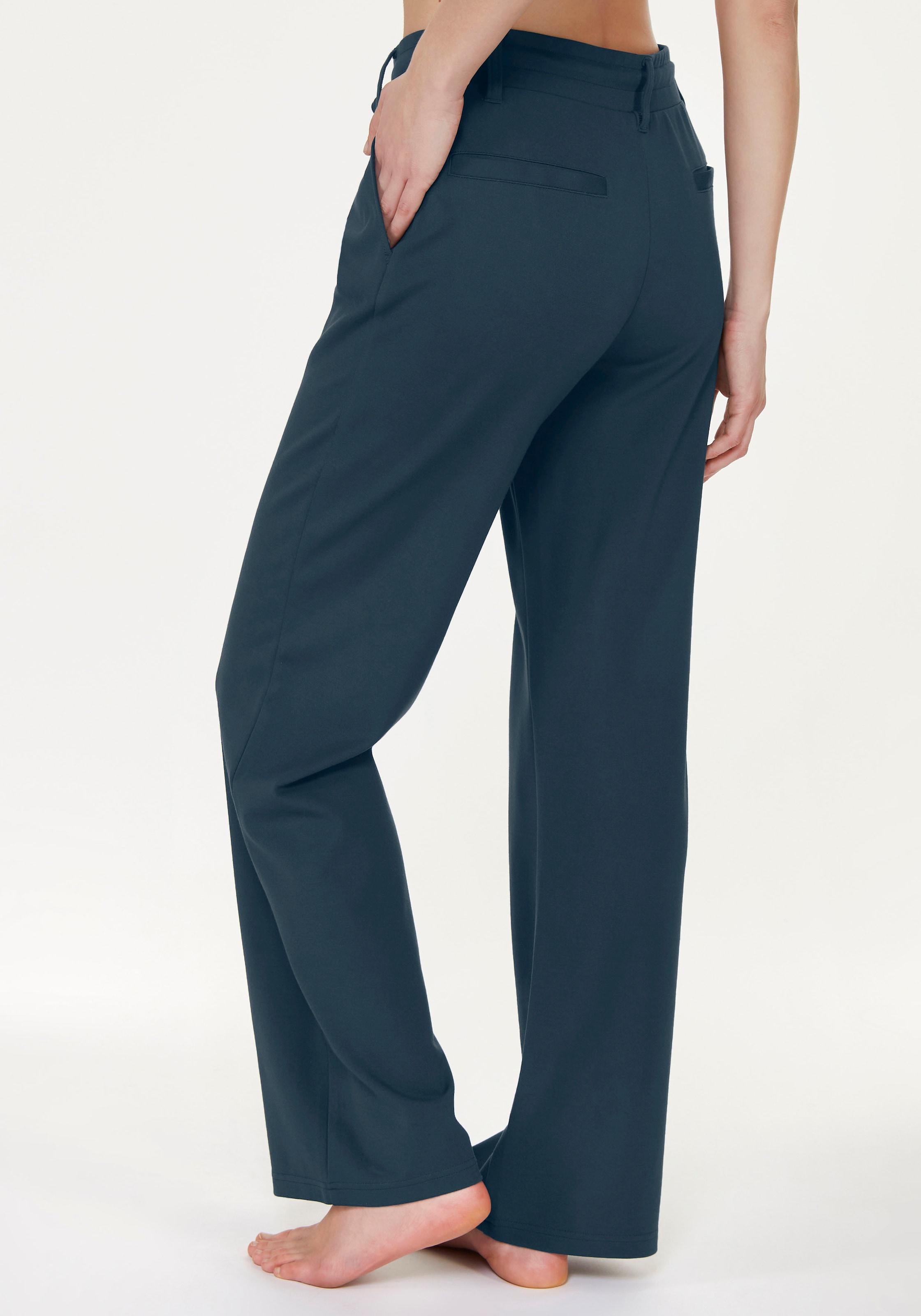 LASCANA Homewearhose  in weich fliessendem Material, Loungewear