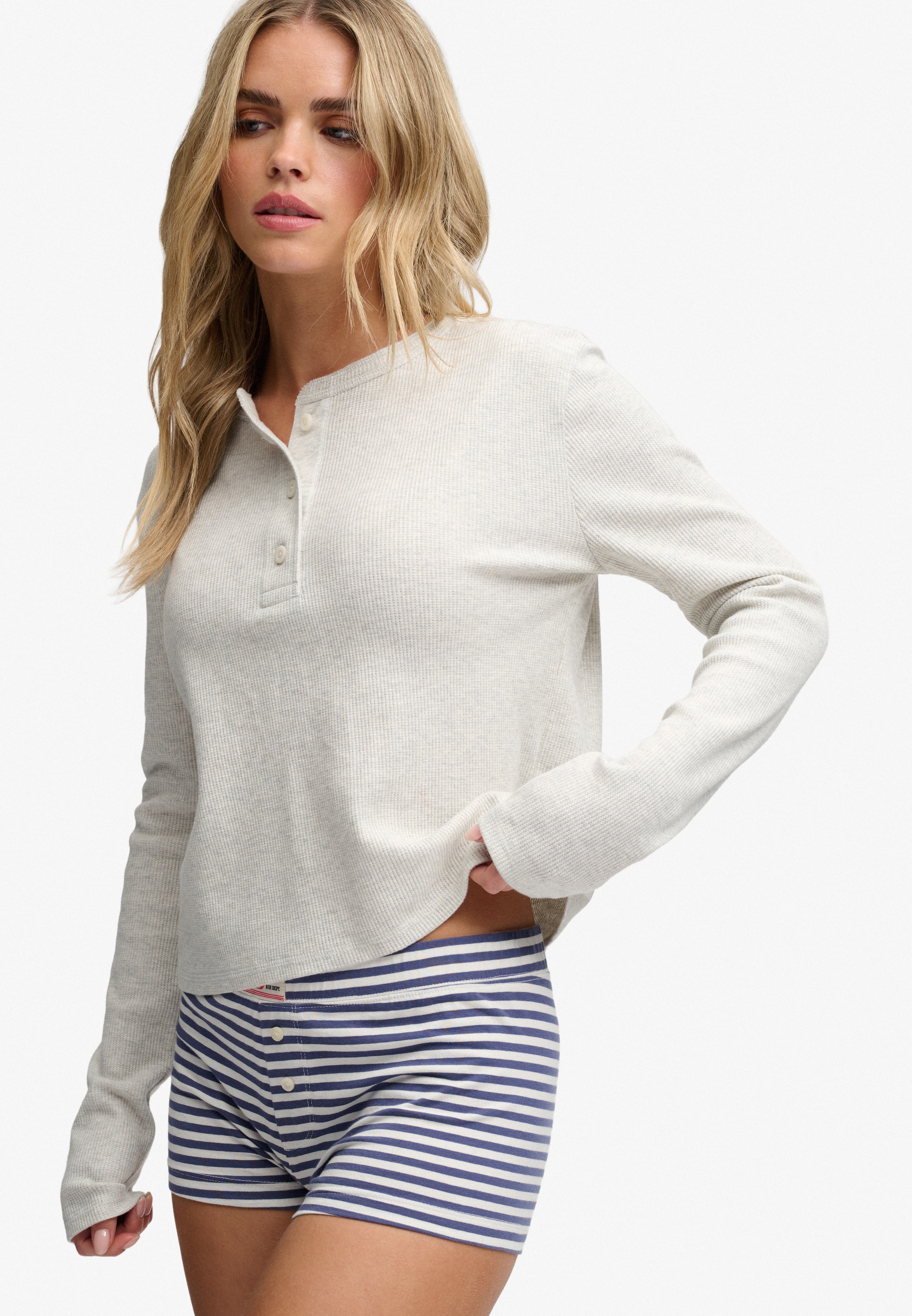 Superdry T-shirt à manches longues »ATH ESS WAFFLE BUTTON LS TOP« mélange de coton, coupe skinny