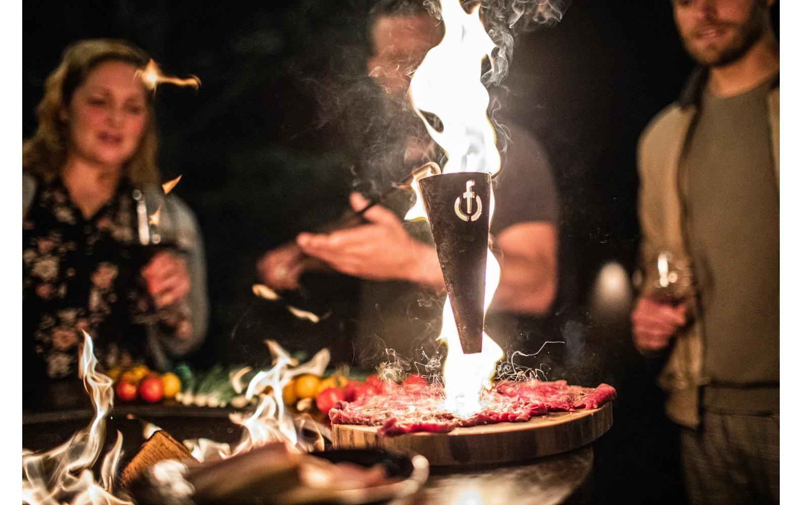   Grillguthalter »Forged BBQ Flambadou aus Gusseisen mit Olivenholzgriff« Gusseisen | Stahl