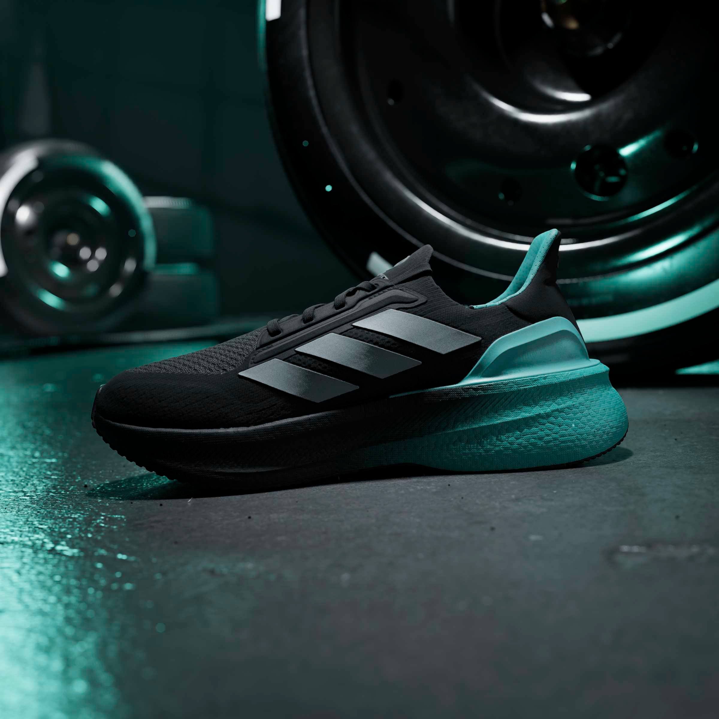 adidas Performance Chaussure de course »ULTRABOOST 5X M MER«  Mercedes AMG Motorsport