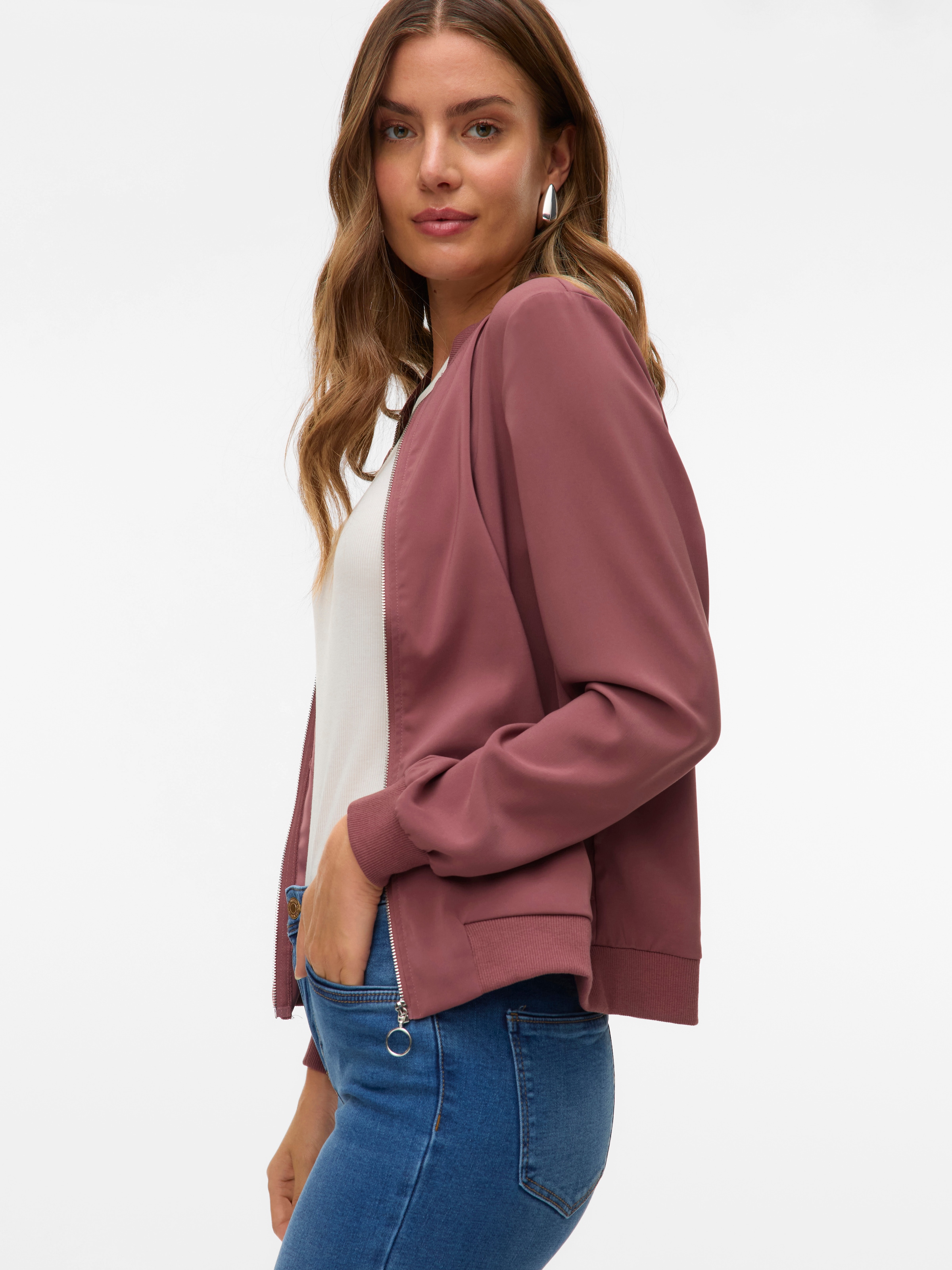 Vero Moda Veste bomber »VMCOCO L/S BOMBER NOOS« in modisch kurzer Form, mit Stretch