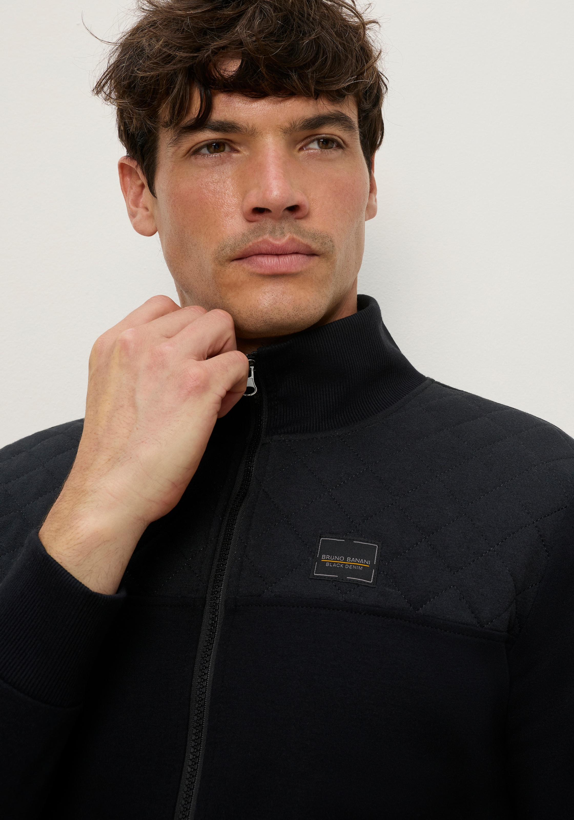 Bruno Banani Veste sweat avec quilting à carreaux dans la partie supérieure