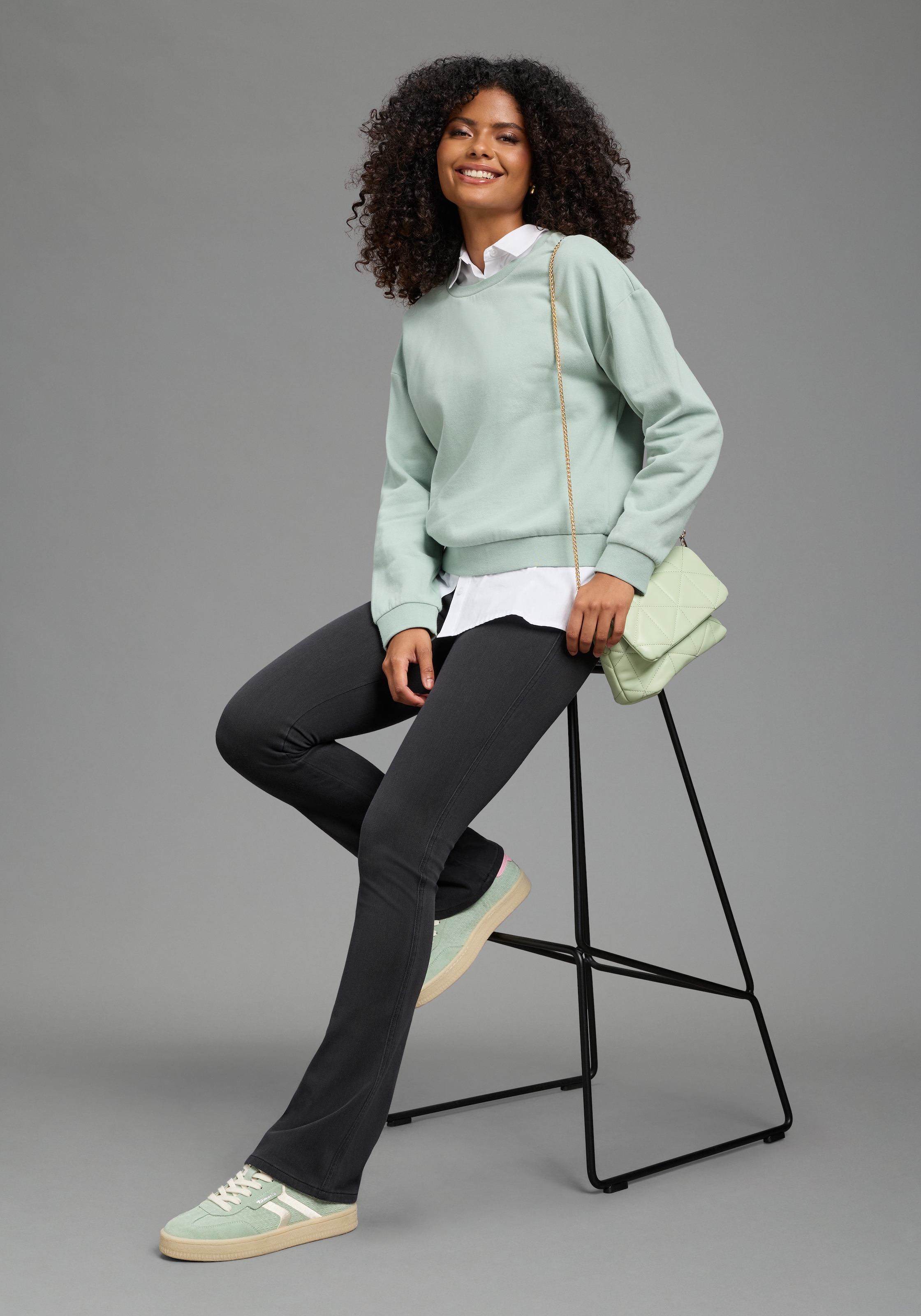 Arizona Jeggings en jeans »im 4 Way Stretch, Quer- und Längselastisch, Bootcut« coupe très slim, forme bootcut, hauteur normale de taille