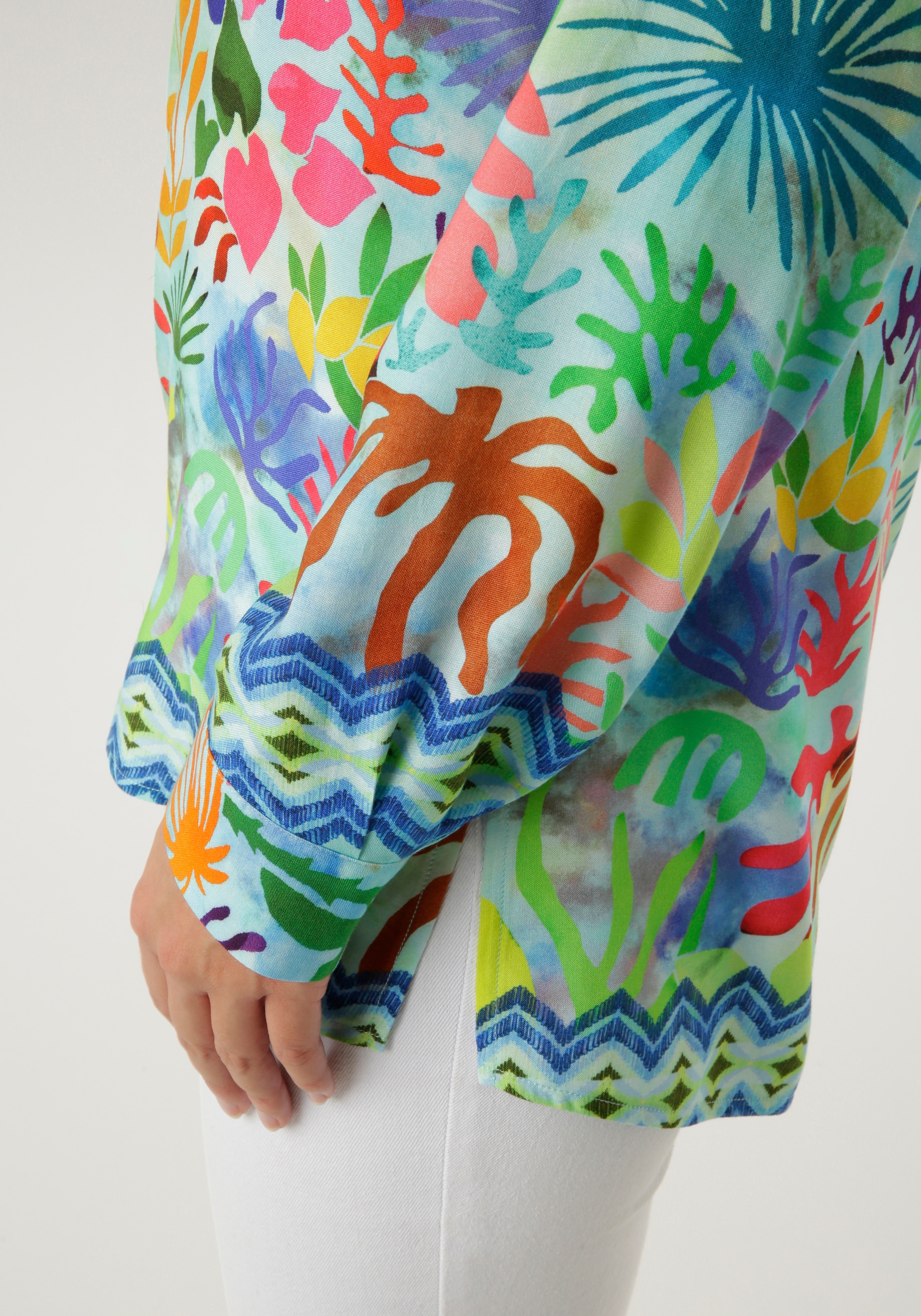 Aniston SELECTED Blouse à enfiler mit ausdrucksstarken Korallenmuster - NEUE KOLLEKTION