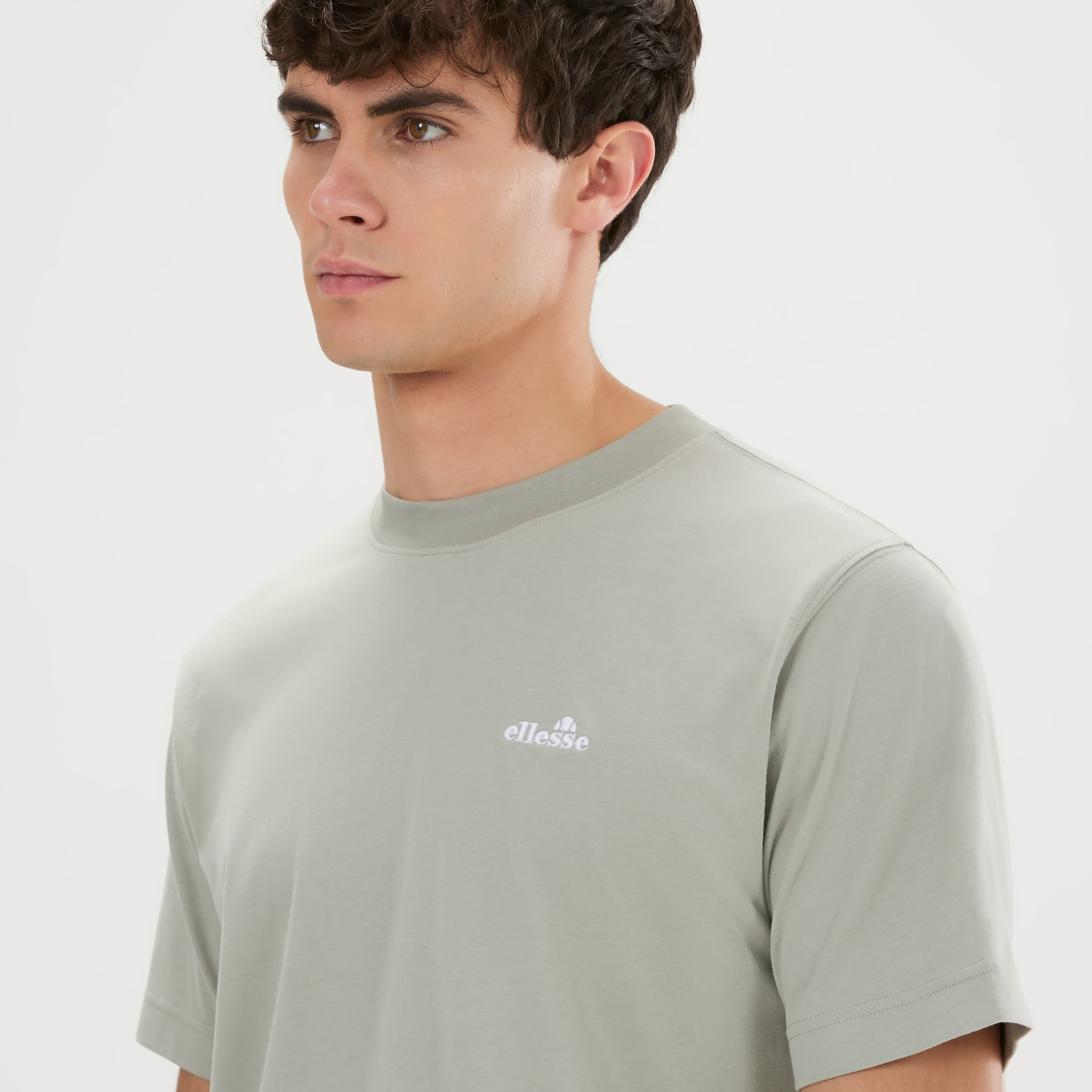 Ellesse T-shirt »ACCIANO T-SHIRT« manches courtes, col rond, sans fermeture, en coton