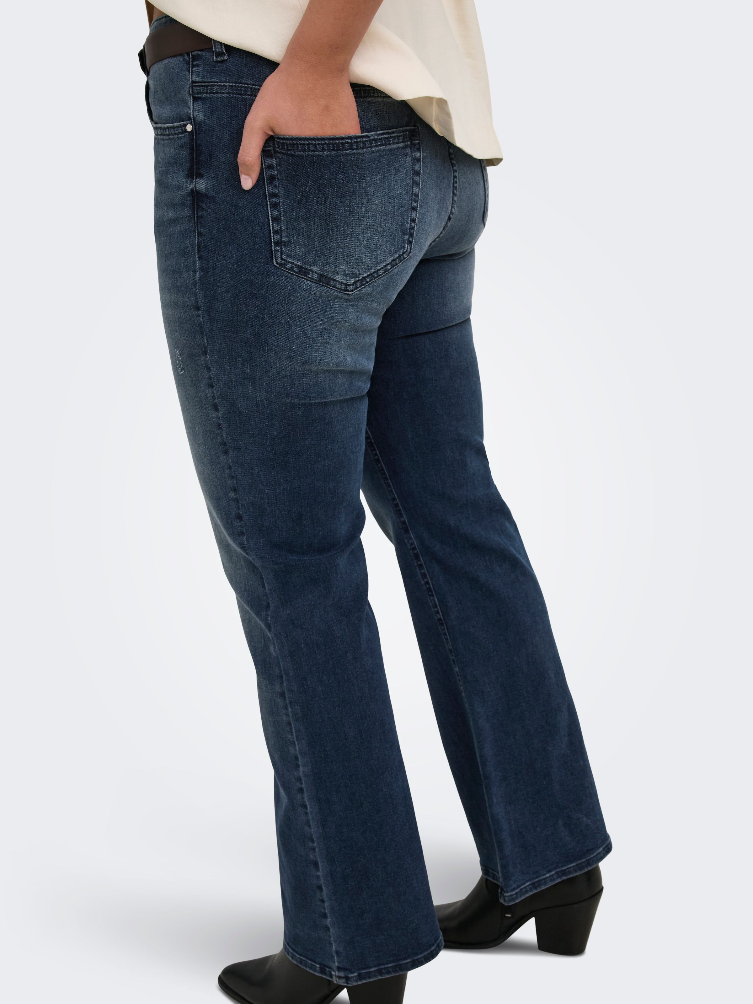 ONLY CARMAKOMA Bootcut-Jeans »CARWILLY HW FLARED DNM REA409 NOOS« Baumwollmischung, bootcut fit, High Waist