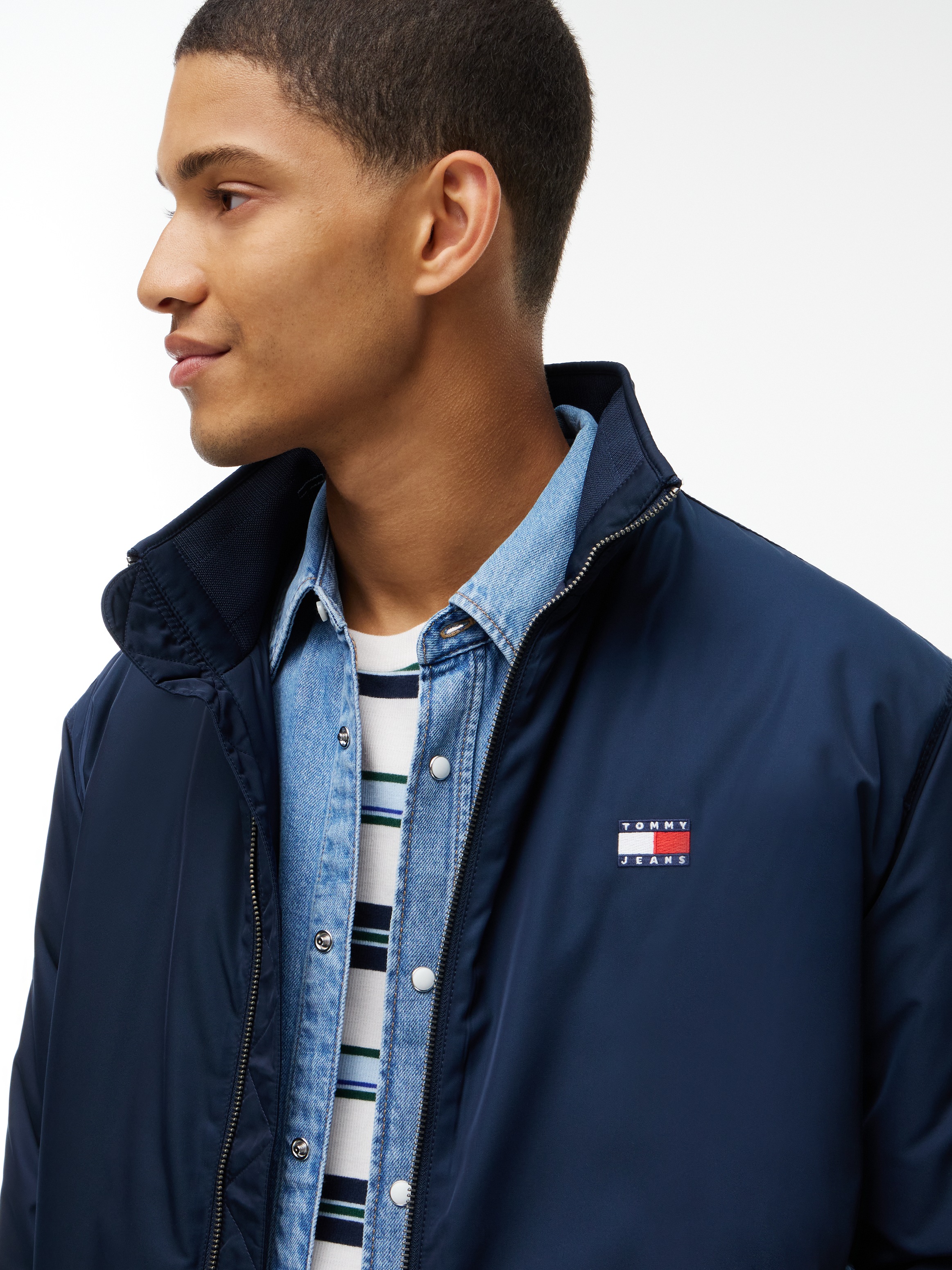 Tommy Jeans Blouson »TJM ESSENTIAL PADDED JACKET EXT« veste de loisirs, veste de mi-saison brillante, bord-côtes stretch, col montant