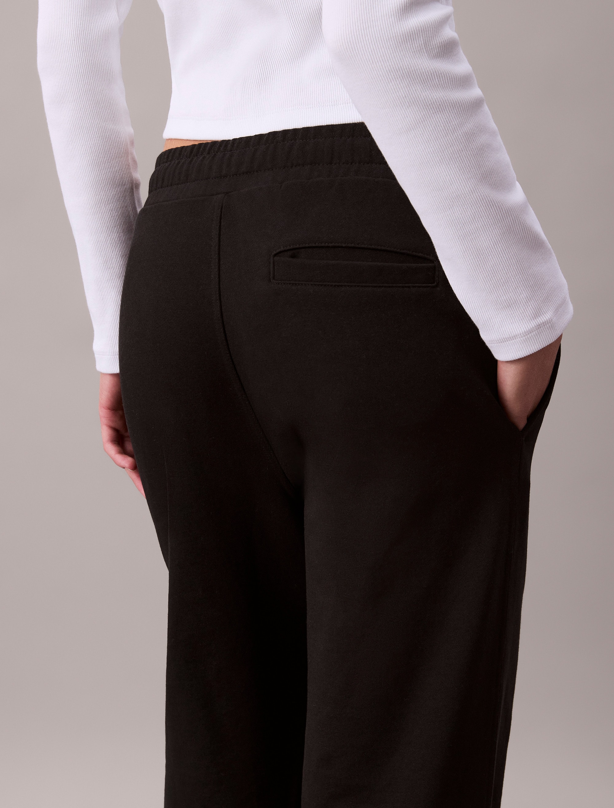 Calvin Klein Jeans Pantalon sweat  elastischer Bund, gerade Passform, Bundfalte