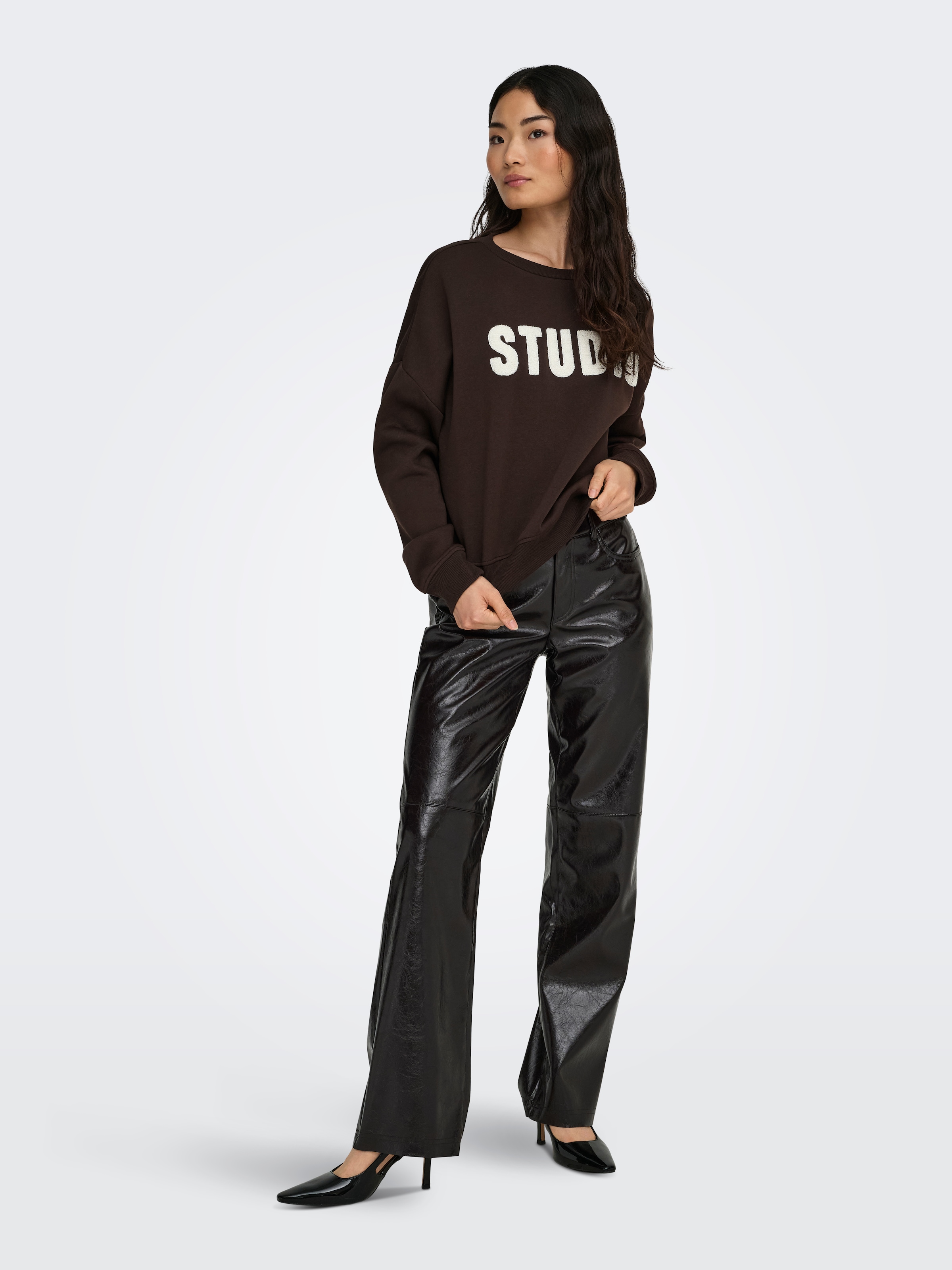 ONLY Sweat-shirt »ONLSWEAT L/S CREW OVERSIZE STATE SWT«
