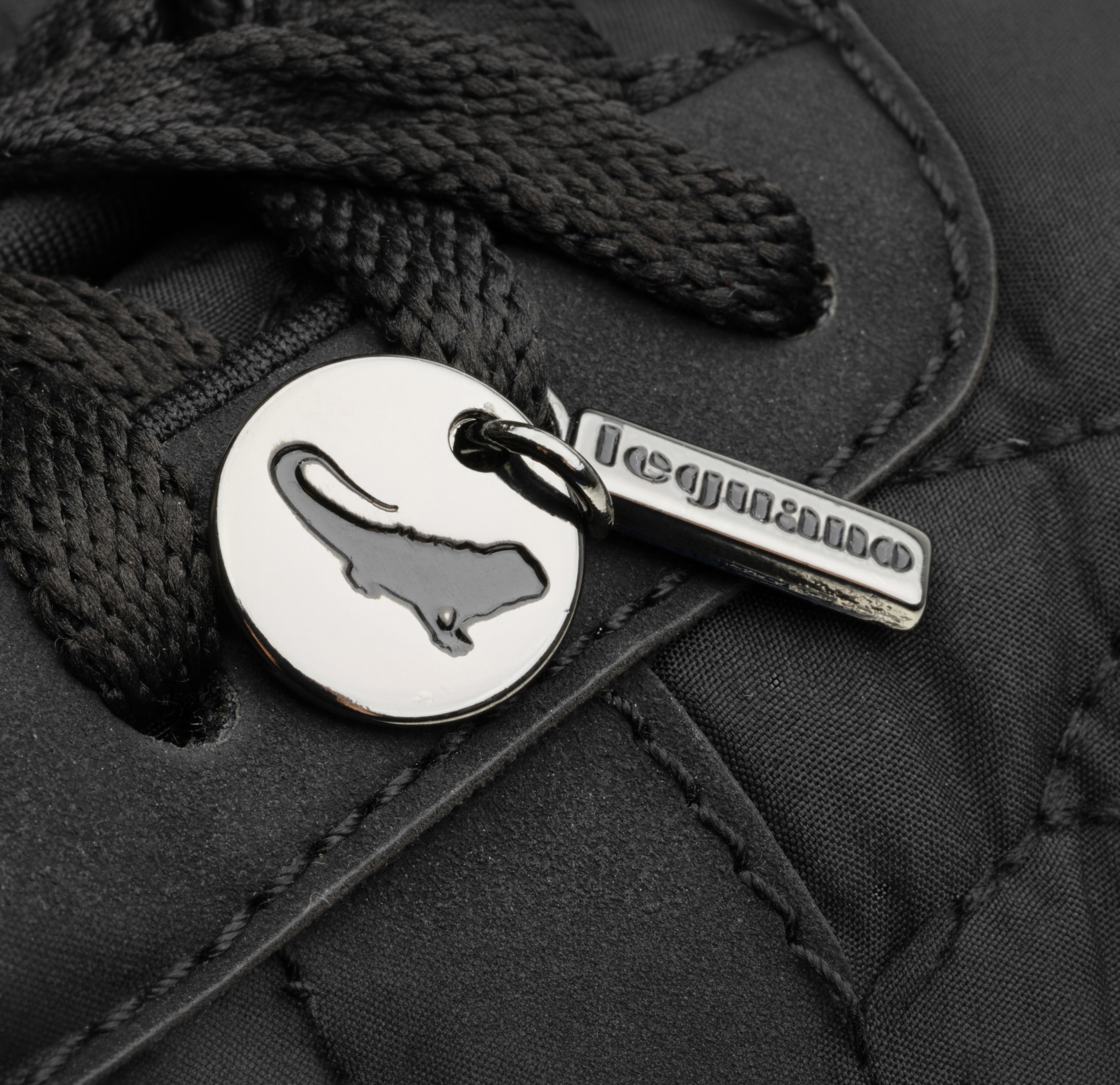 Leguano Chaussures pieds nus »NIGHTSTEP«  chaussure à lacets avec surpiqûres décoratives et pendentif logo
