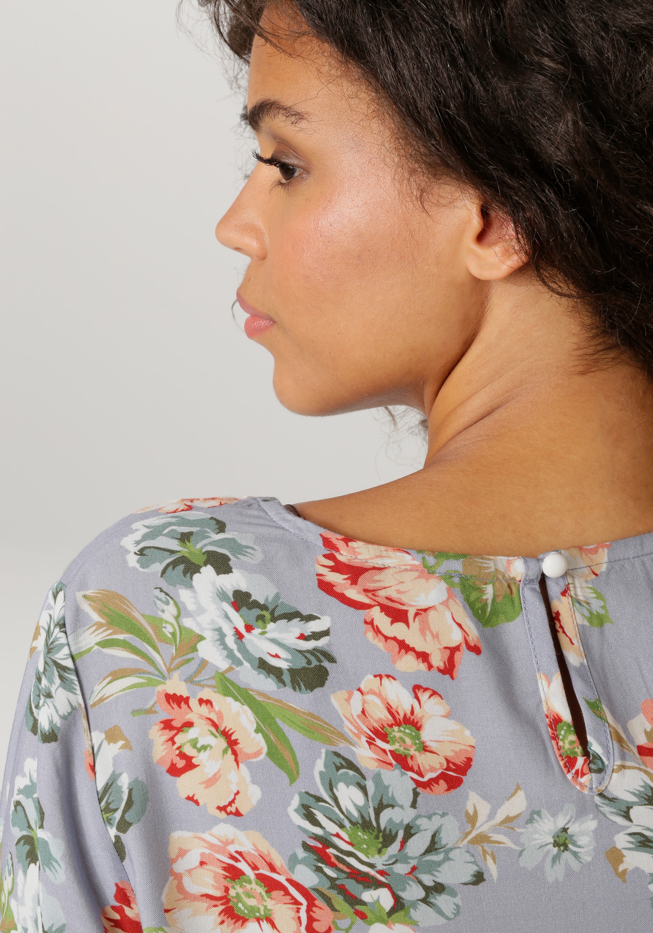 Aniston CASUAL Blouse à enfiler mit farbenfrohen Blumendruck - jedes Teil ein Unikat - NEUE KOLLEKTION