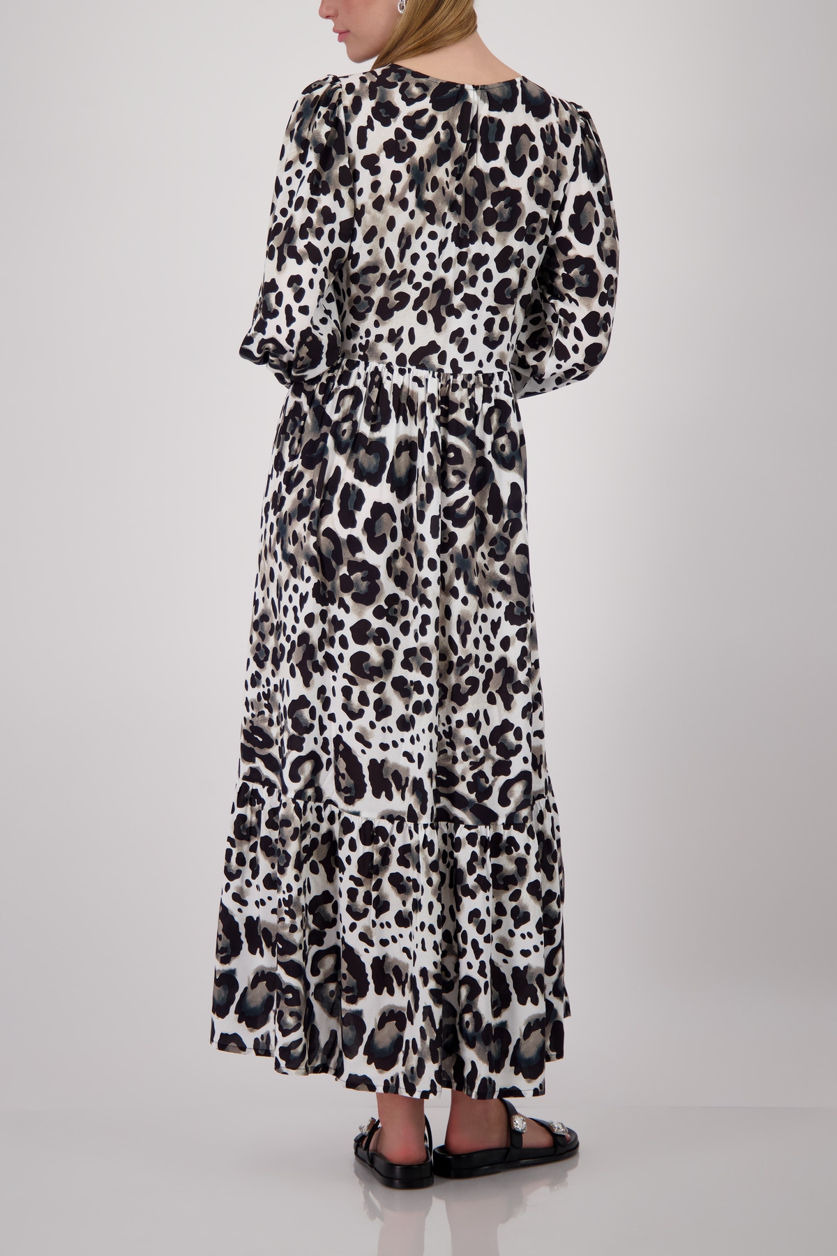 Monari Maxi robe »Kleid Leodruck allover« Sans poche Regular fit mit Leomuster