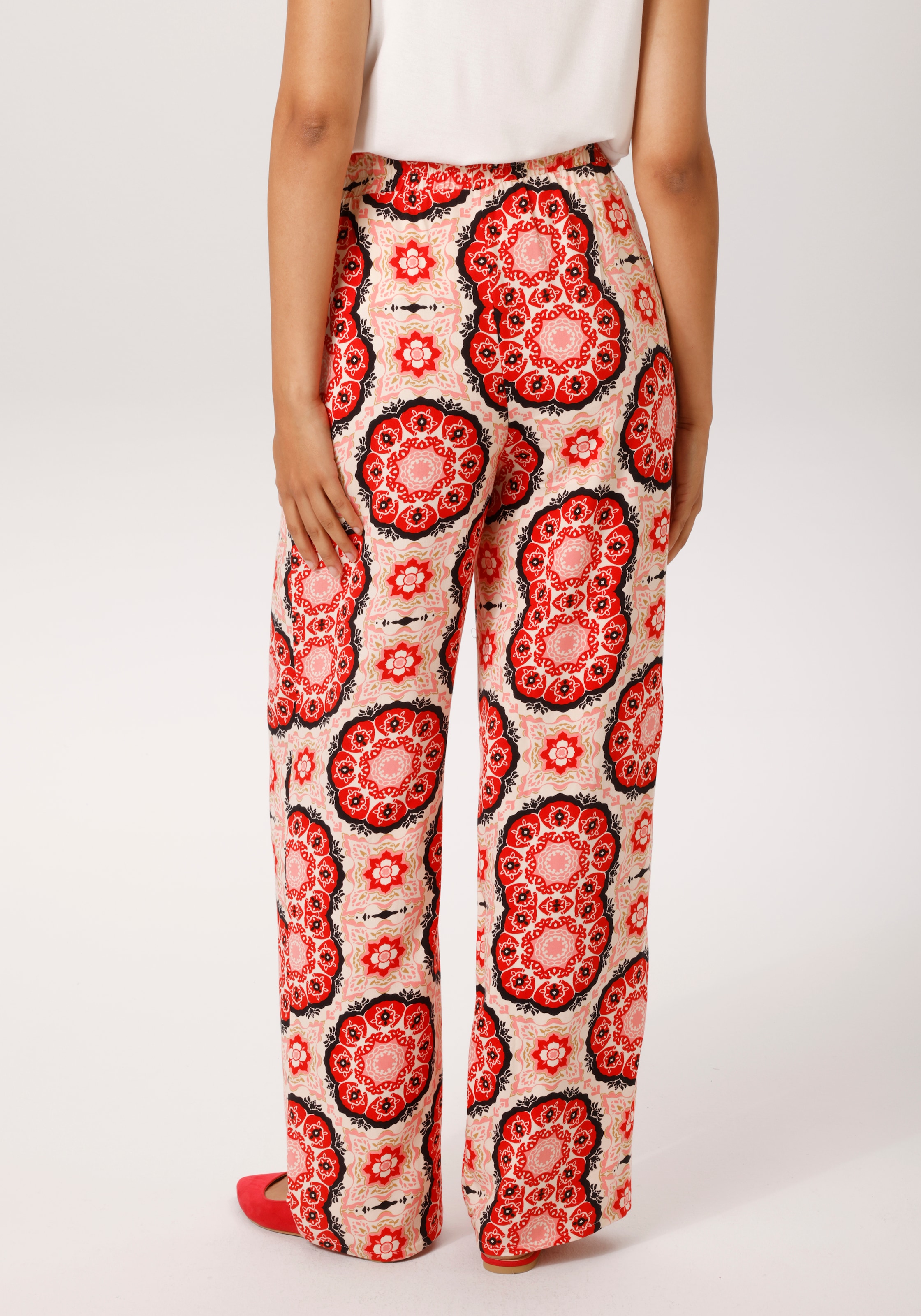 Aniston CASUAL Pantalon à enfiler  mit fantasievollem Mandela-Druck - NEUE KOLLEKTION