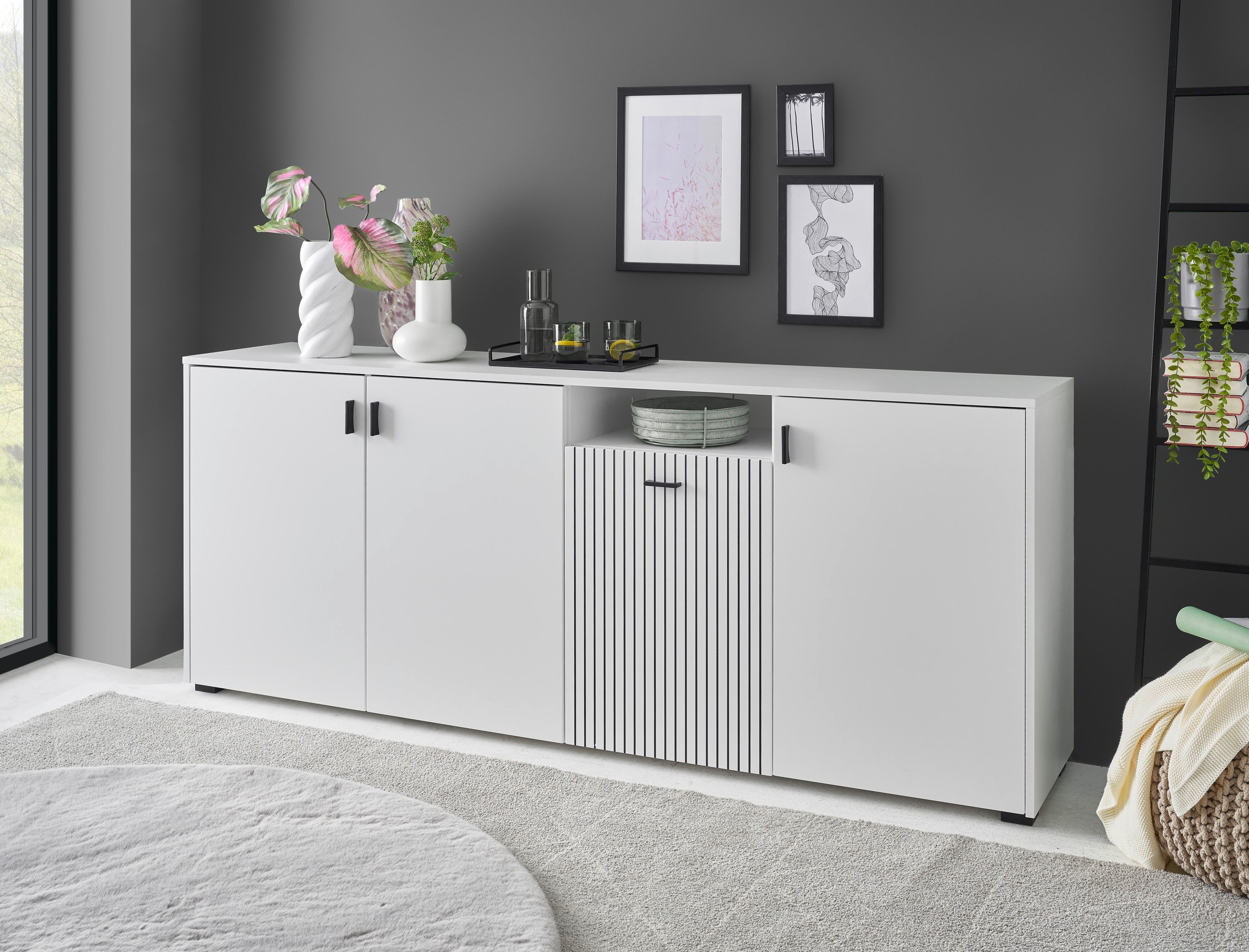 INOSIGN Sideboard »Hudson« in moderner Trendfarbe, Griffe aus Metall (Schwarz), Breite 200 cm