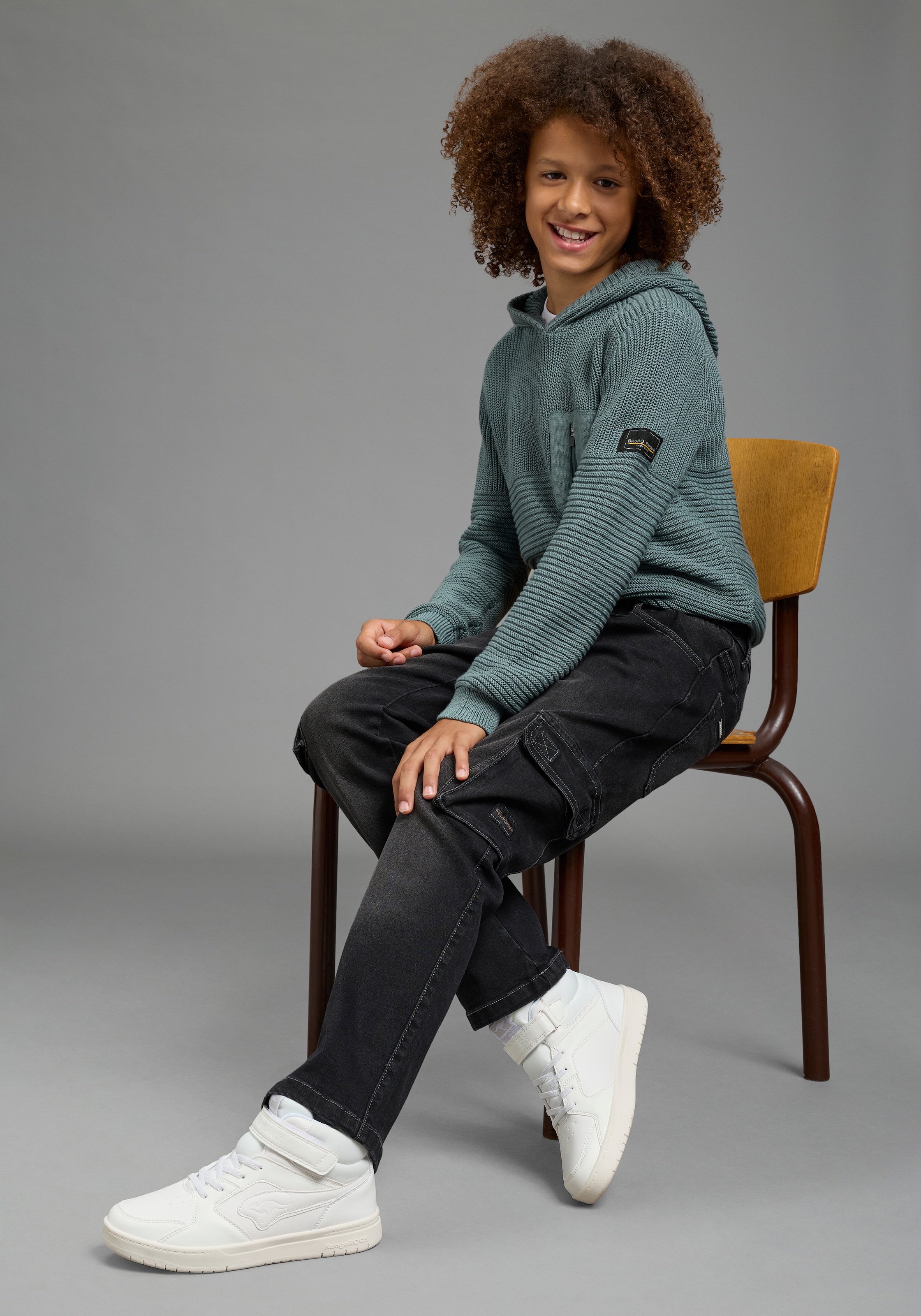 Bruno Banani Loose-fit-Jeans »Cargojeans in lockerer Form von BRUNO BANANI« Lässige Jeans mit Cargo-Taschen, gerades Bein, normale Leibhöhe