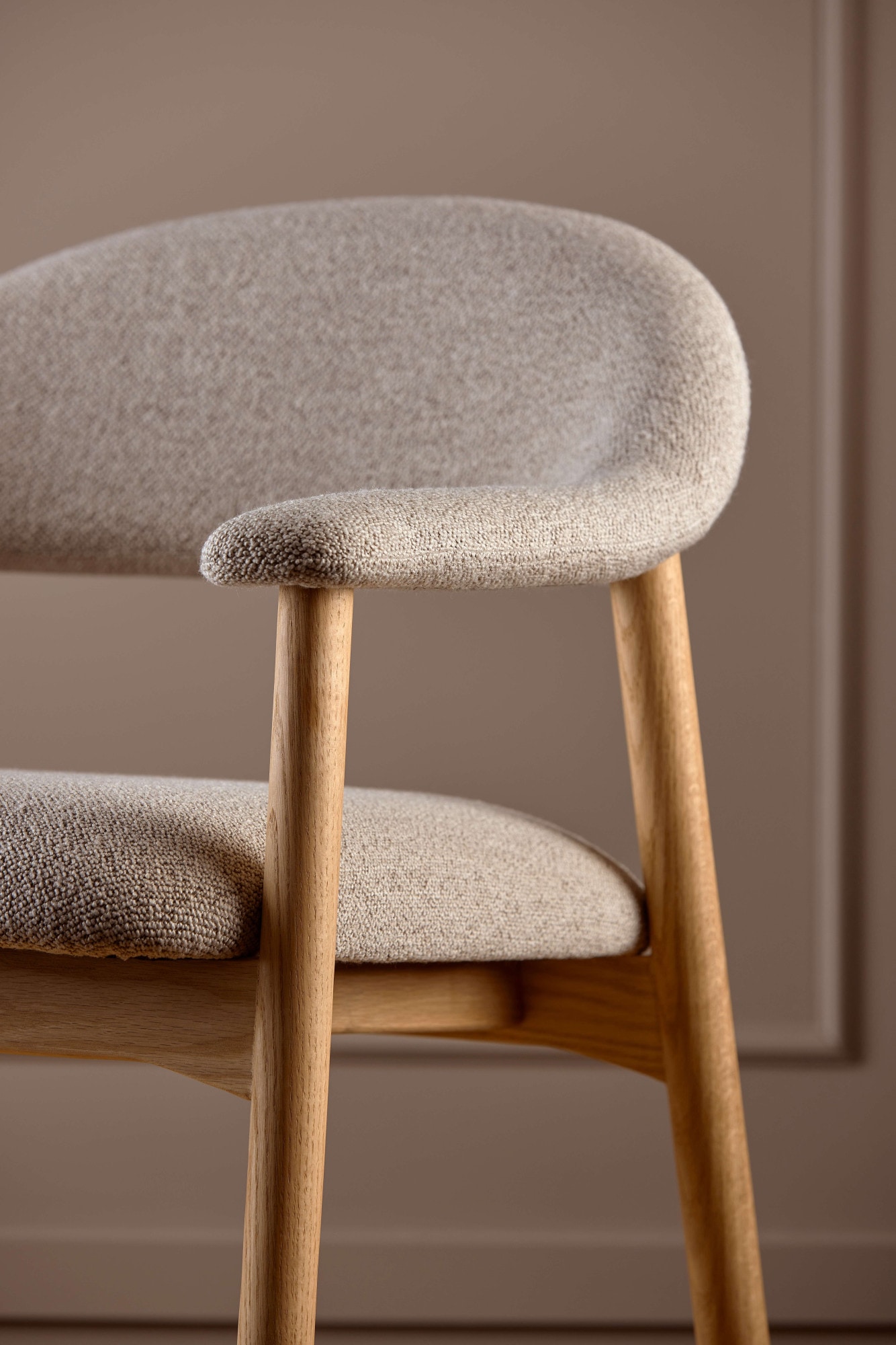 ACTONA GROUP Fauteuil lounge »Addi« rembourré, revêtement en tissu, avec accoudoirs, pieds en chêne