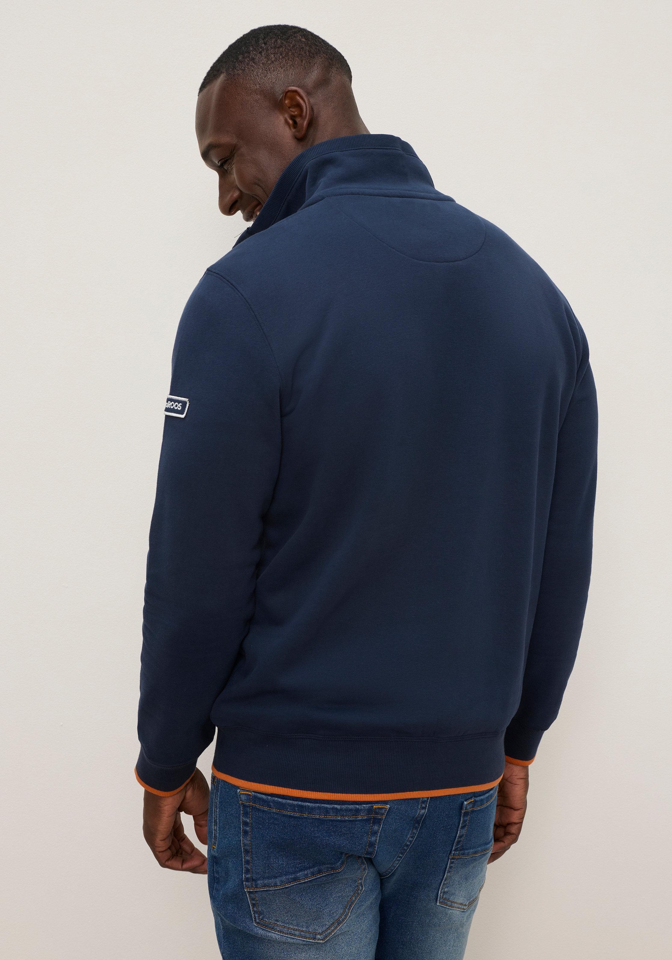 KangaROOS Sweat-shirt , avec col de troyer fermé haut, détails contrastés
