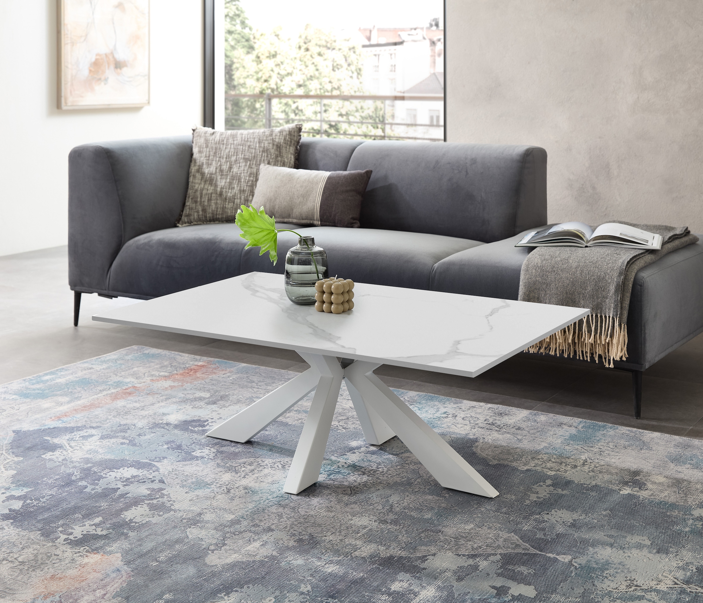 Stolkom Couchtisch »Noah Wohnzimmertisch Keramik, Weiss marmoriert, BxHxT 110x40x70 cm« Keramikoberfläche weiss marmoriert, 4-Fuss Gestell in weiss