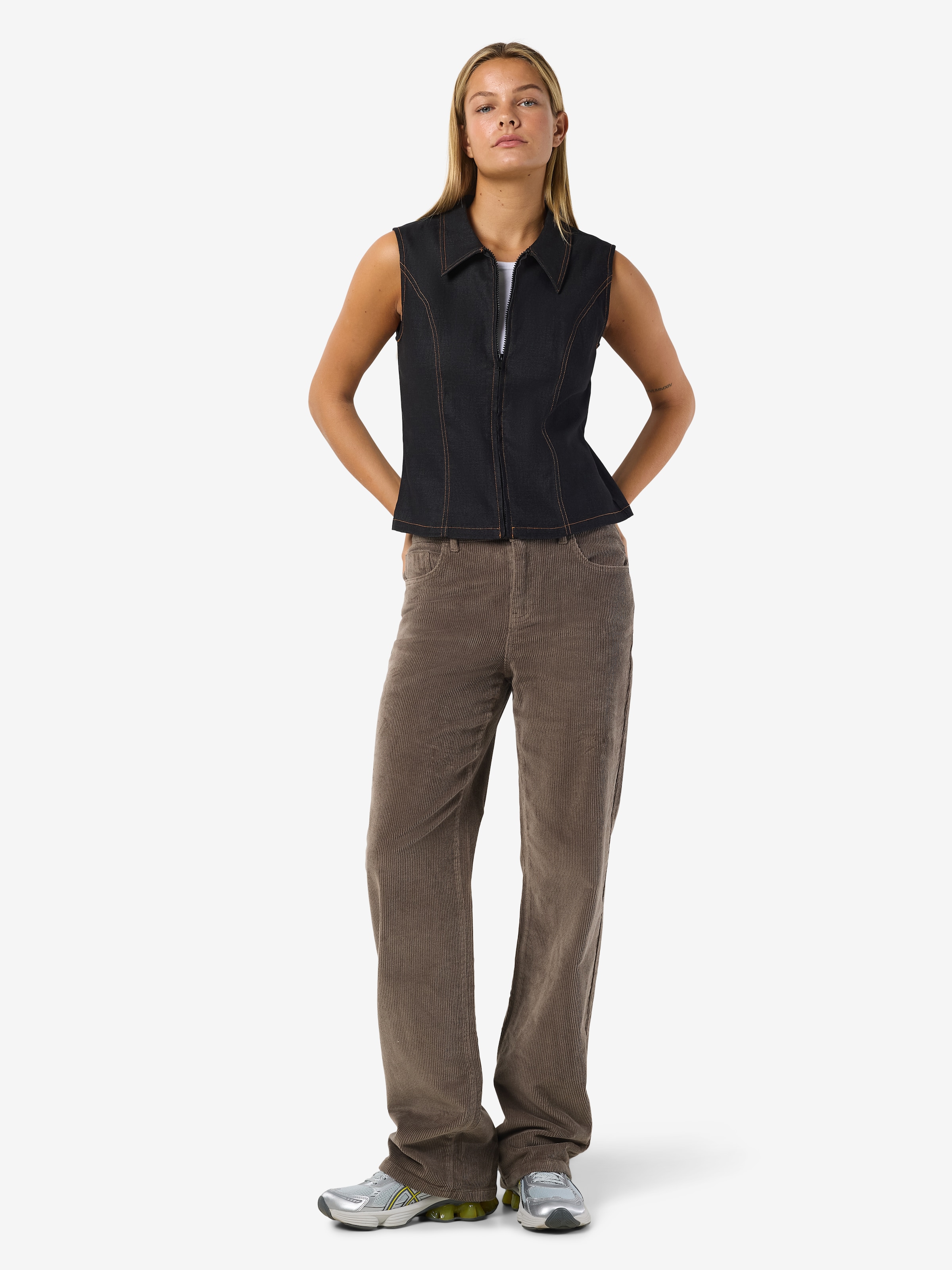 Noisy may Pantalon en velours côtelé »NMYOLANDA NW WIDE LEG CORDUROY NOOS«