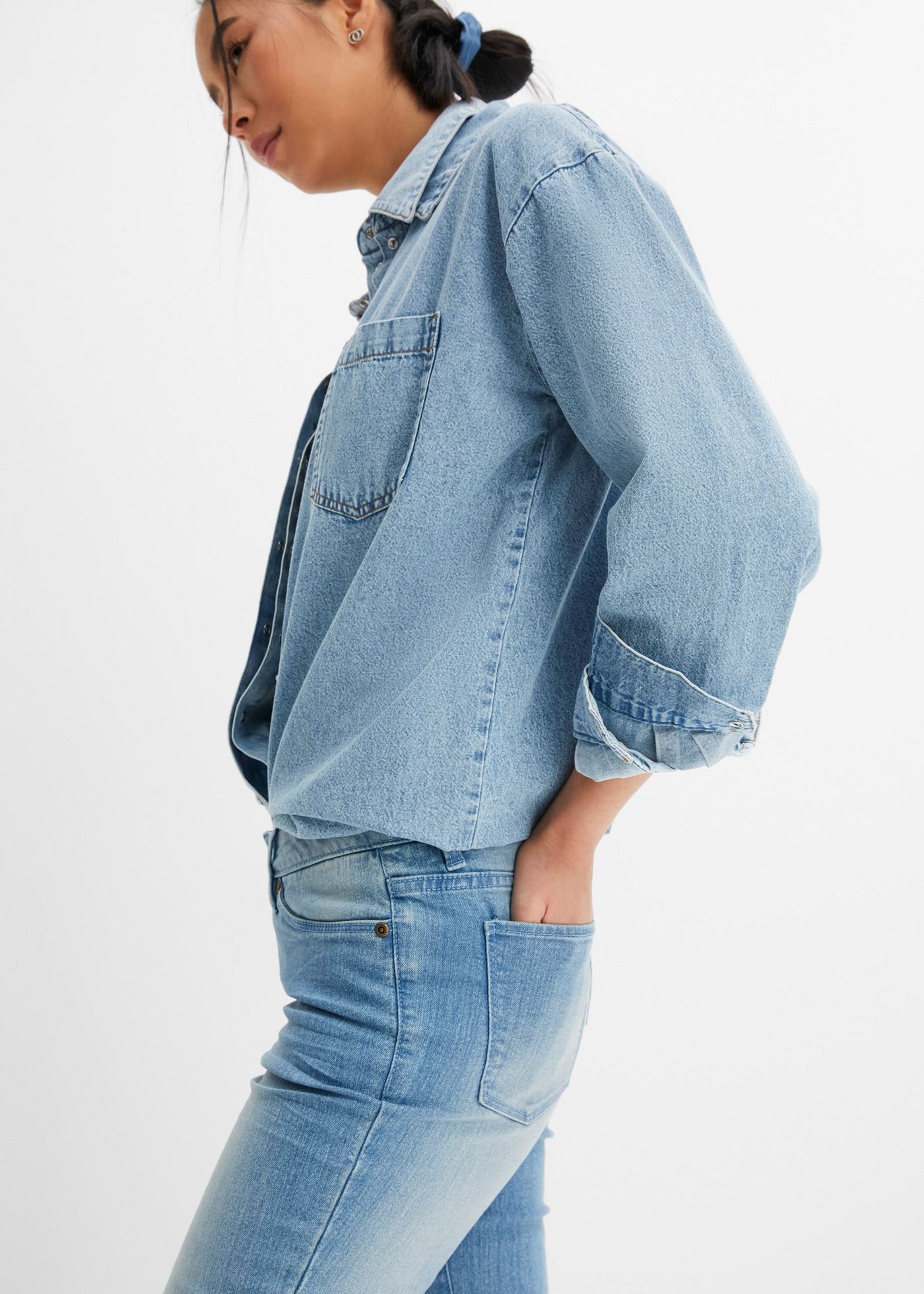 bonprix Bootcut-Jeans »Bootcut-Jeans Mid Waist, Stretch« Slim Fit Passform, Mid Waist Schnitt, mit Stretch-Anteil