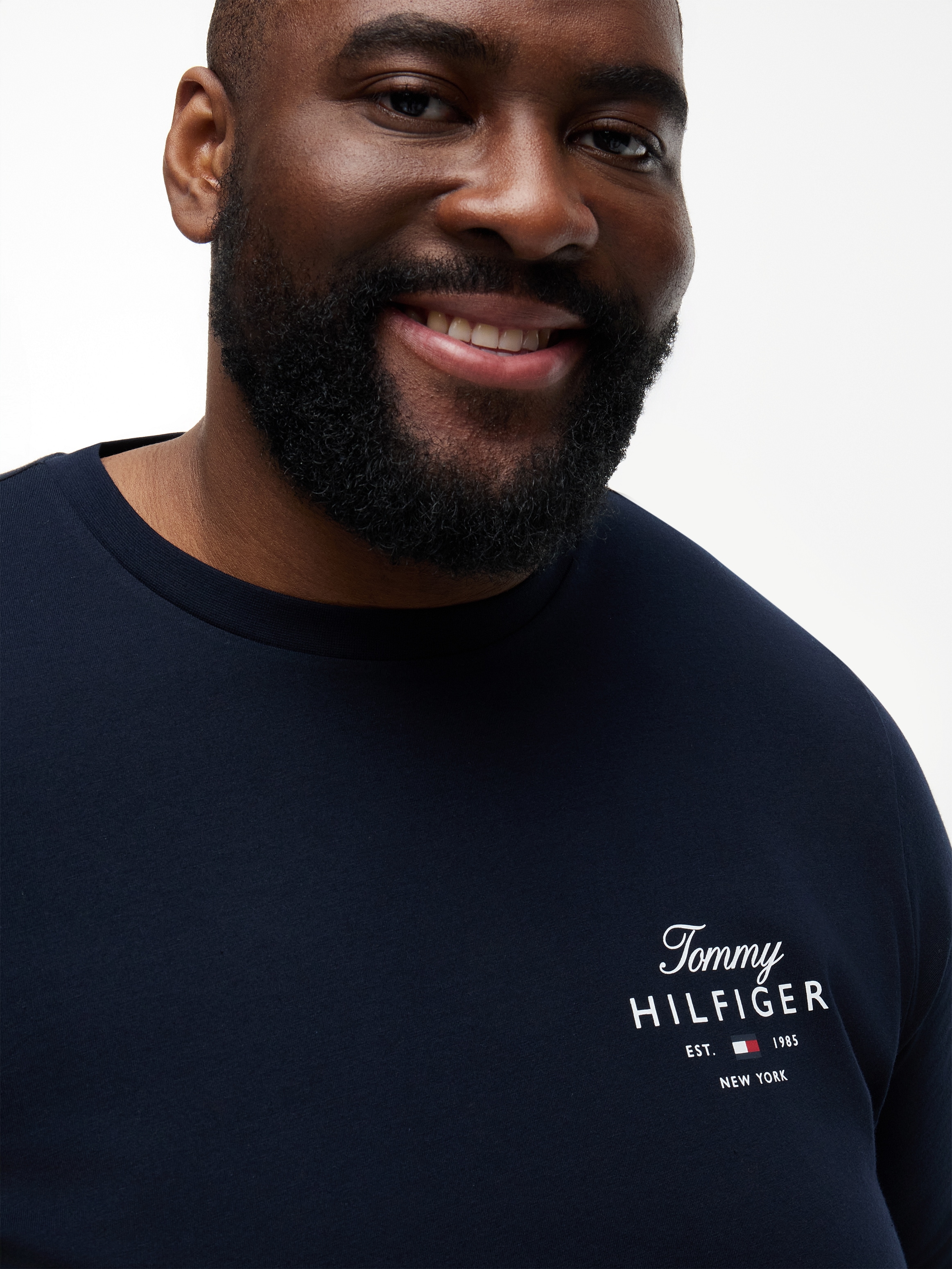 Tommy Hilfiger Big & Tall T-Shirt »BT-SCRIPT STACK« Grosse Grössen, aus Jersey mit Logo