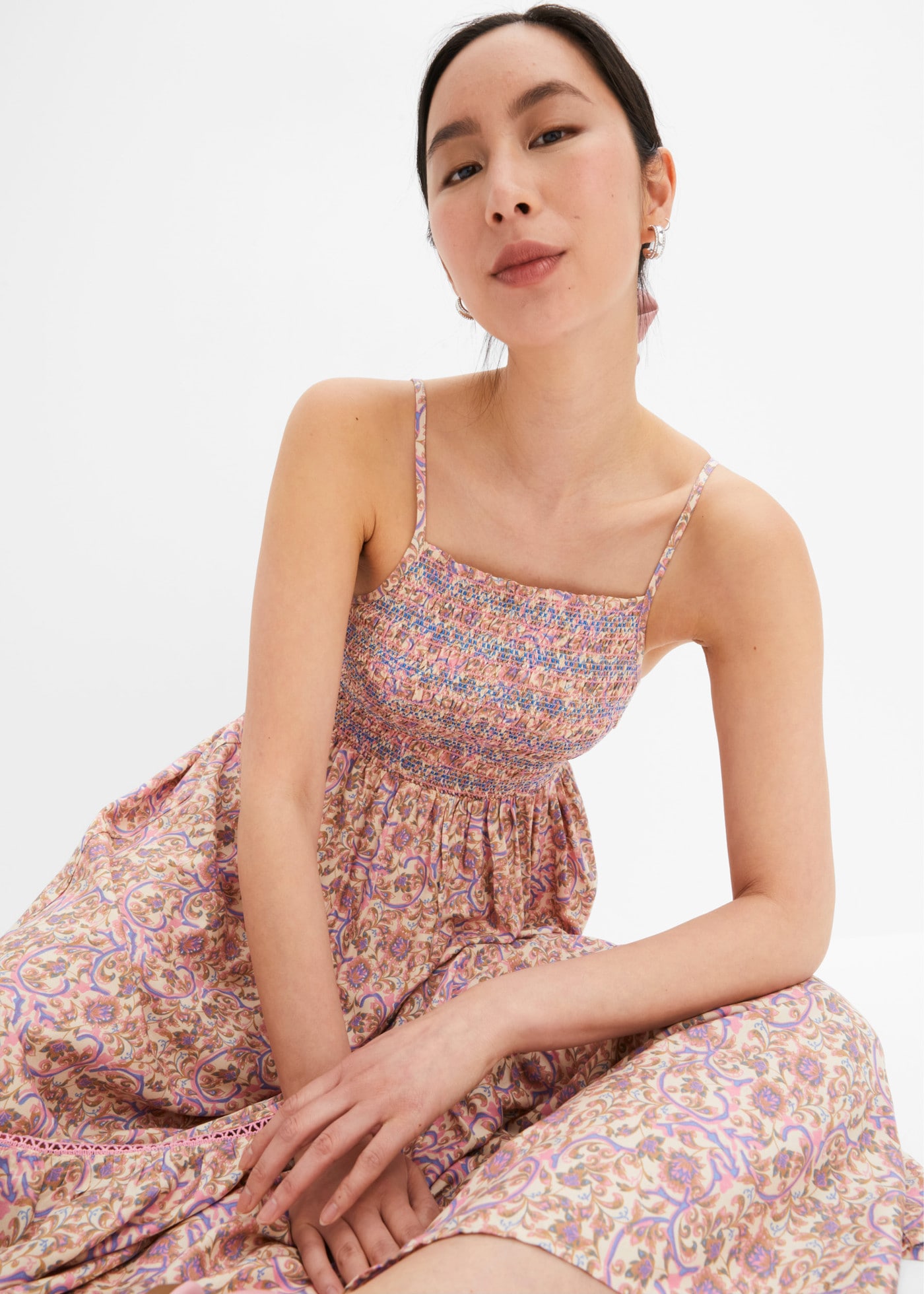 bonprix Maxi robe à motifs, en viscose, coupe régulière, sans manches