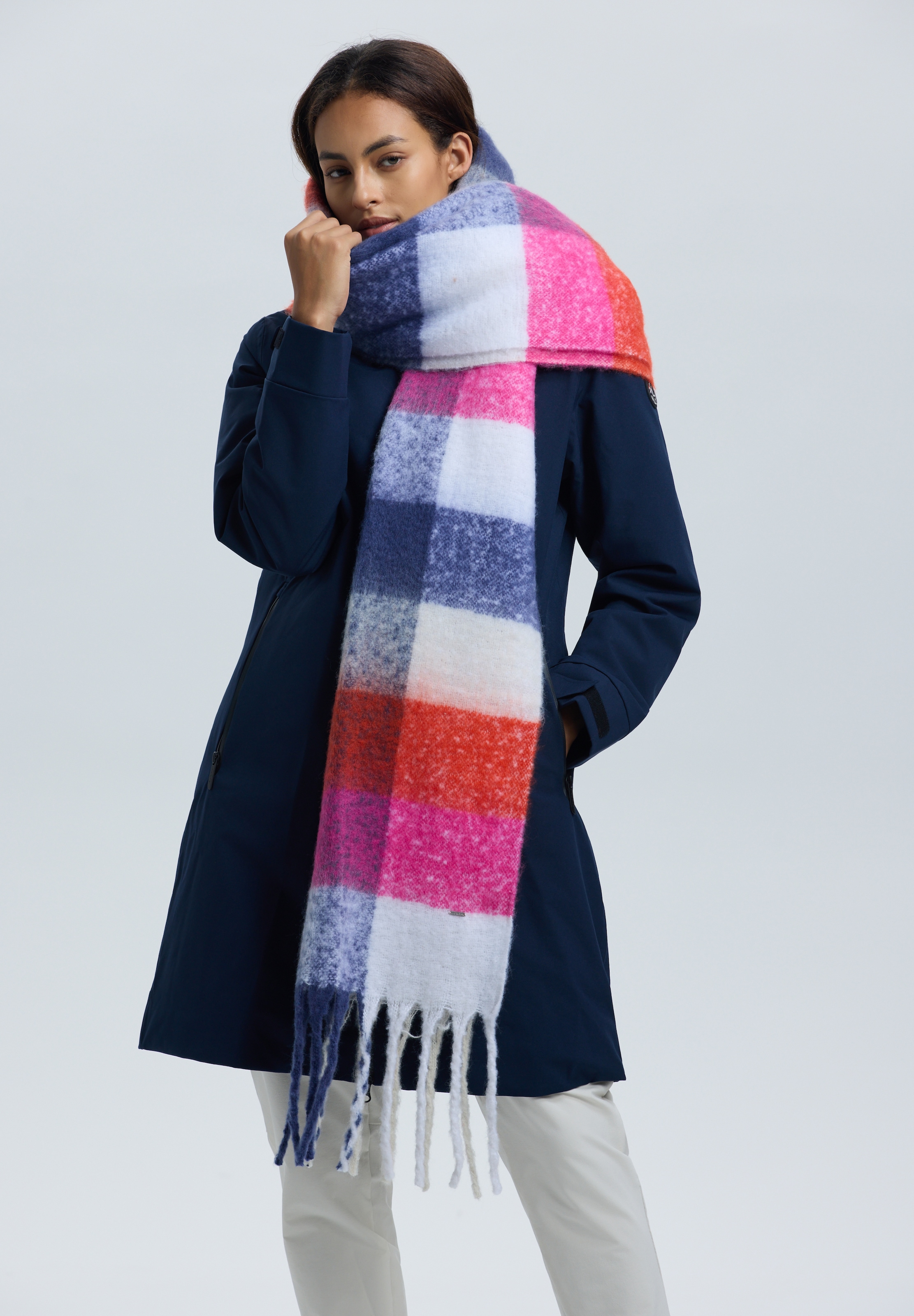 Luhta Écharpe »LUHTA NAANJOKI« 1 cuis für Erwachsene, mit Fransen, mit Logo-Label, sportlicher Stil