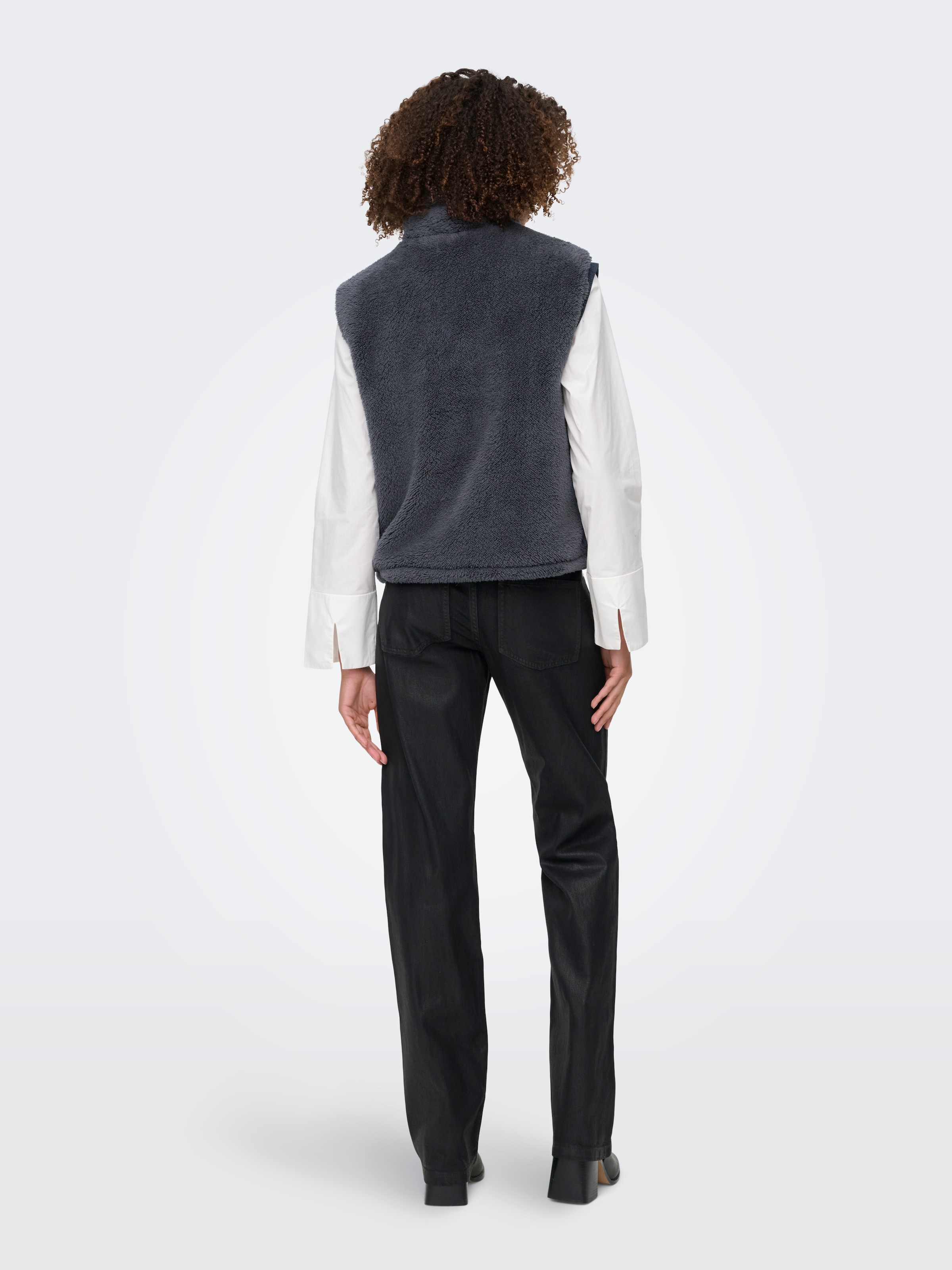 ONLY Gilet en peluche »ONLBARI LIFE TEDDY WAISTCOAT OTW« fibre synthétique