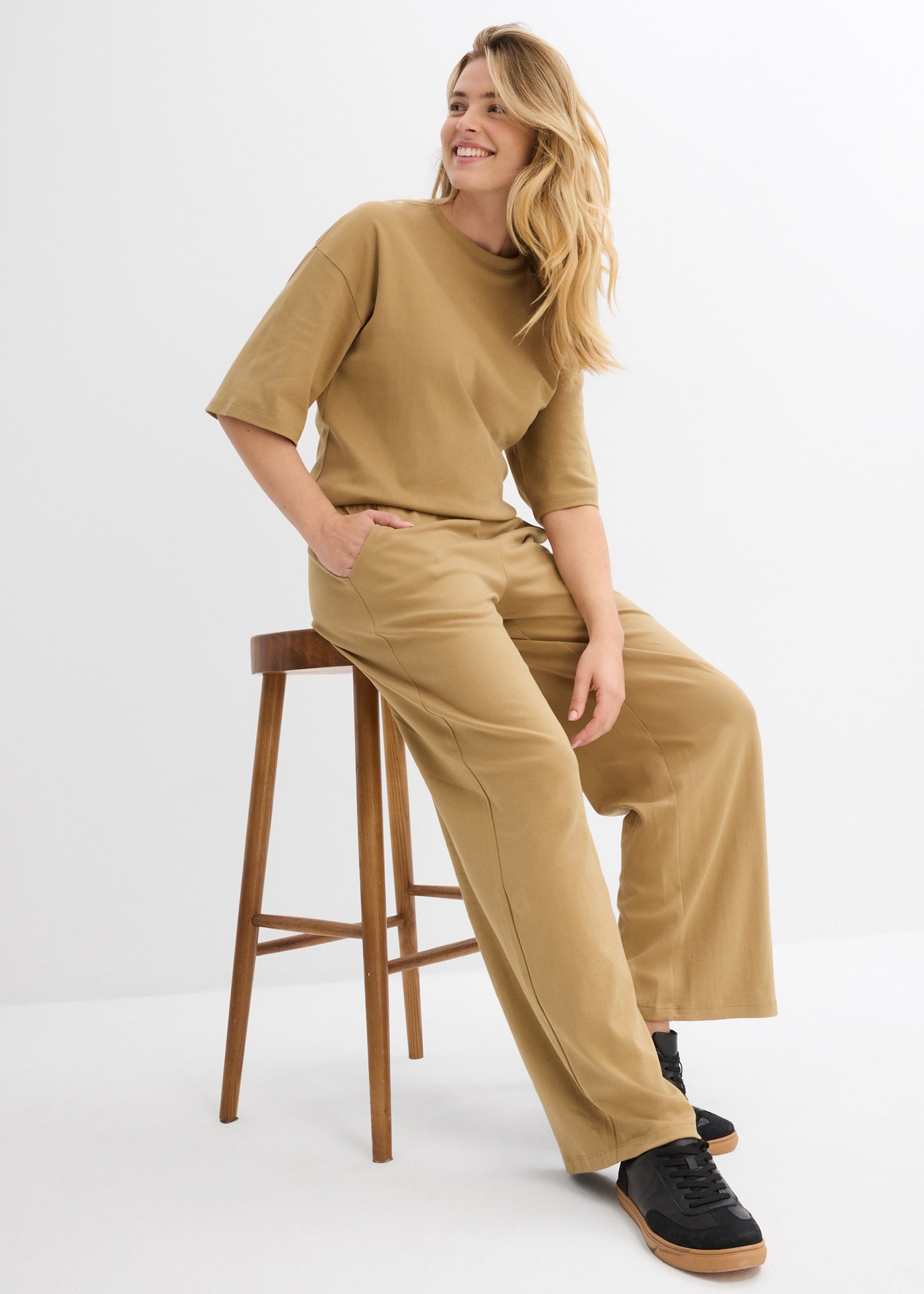 bonprix Pantalon en jersey  aus Baumwolle, lockere Passform, weites Bein, Casual Stil