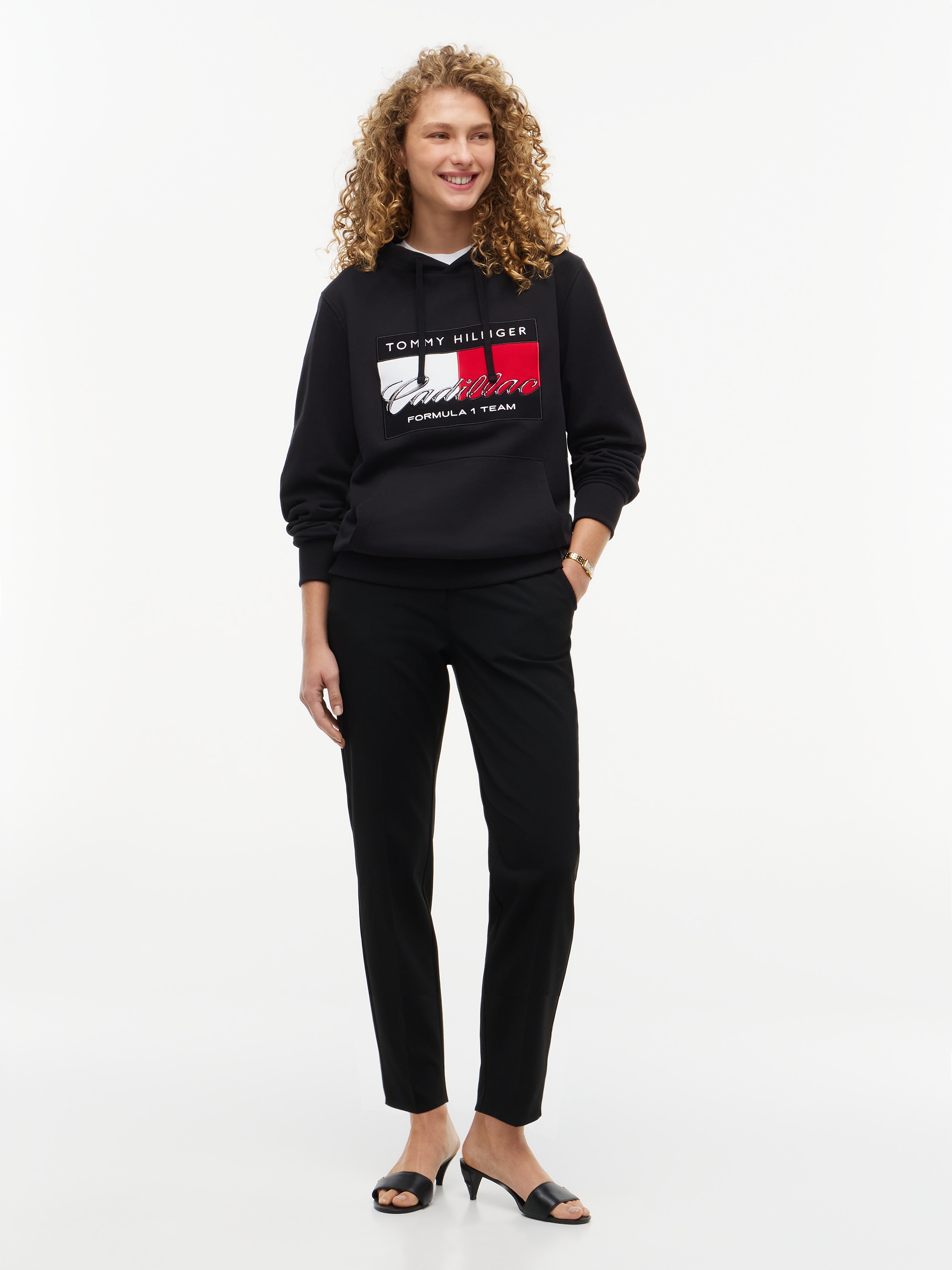 Tommy Hilfiger Hoodie »TH x Cadillac Formula 1® Team GRAPHIC FLAG«, Baumwoll-Qualität, Unisex
