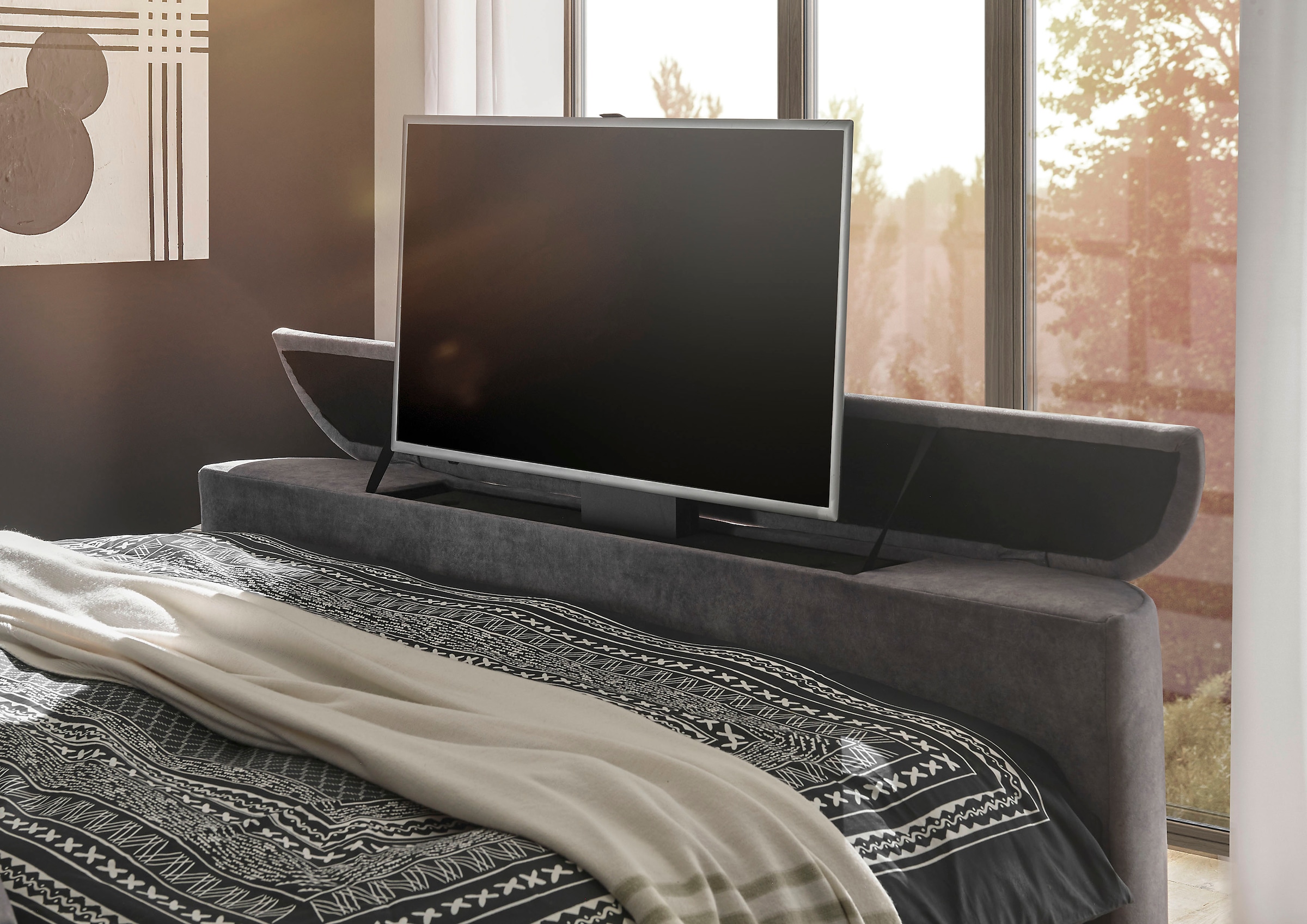 ED EXCITING DESIGN Boxspringbett »Dallas« 6 Stk. tlg. inkl. Topper, LED-Beleuchtung, motorisierter TV Halterung und Motor