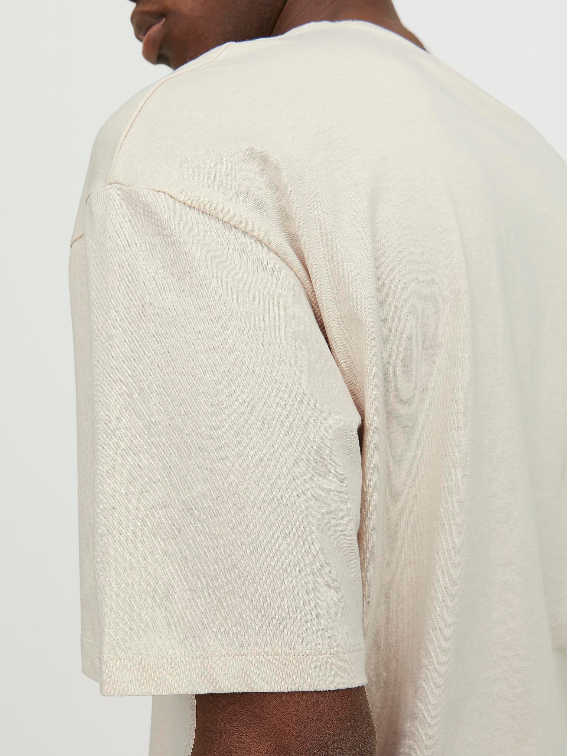 Jack & Jones Oversize-Shirt »JJEBRADLEY Oversize T-Shirt mit klassischem Rundhalsausschnitt« mit gekämmten Jersey
