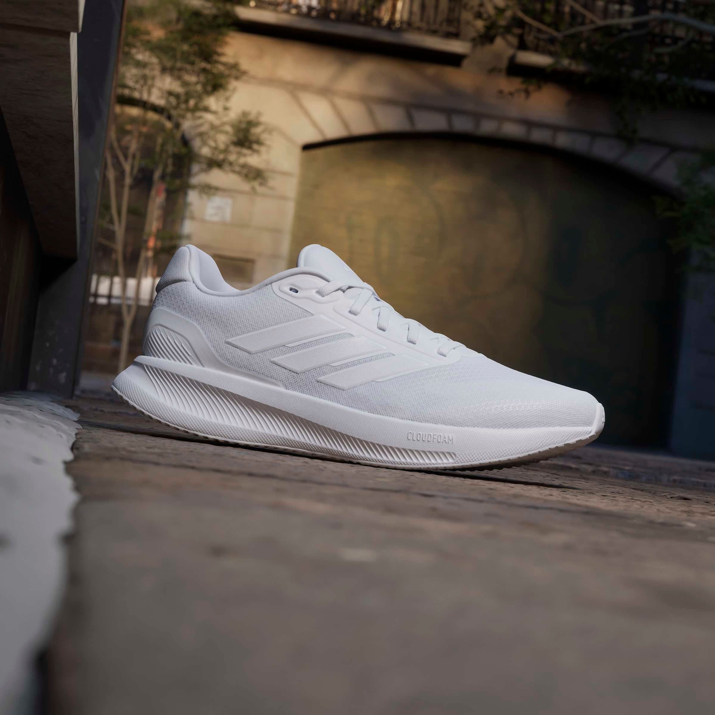 adidas Performance Chaussure de course »RUNFALCON 5«