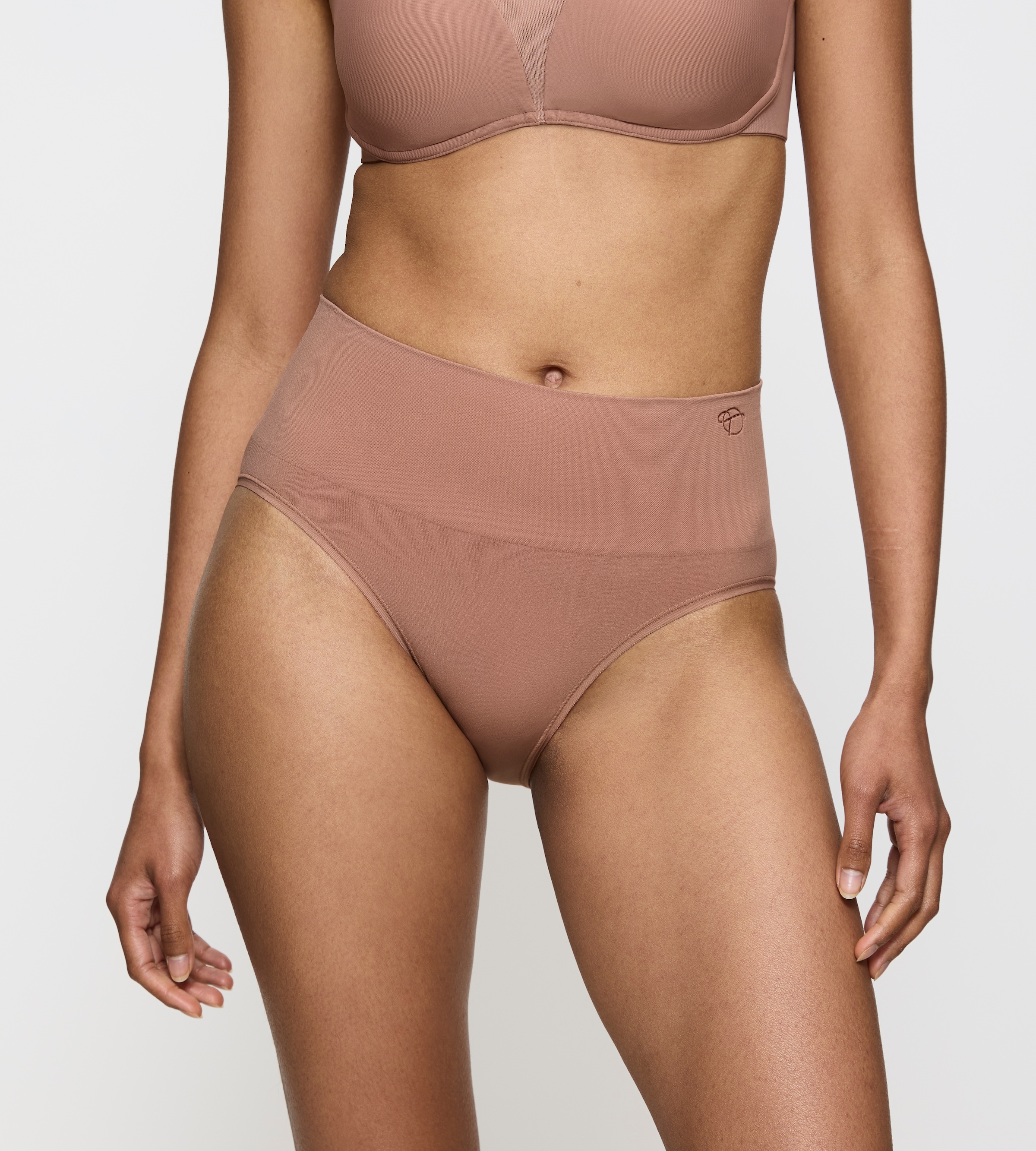 Triumph Shapingslip »Soft Sculpt« nahtlos, leicht formend, hoher Beinausschnitt