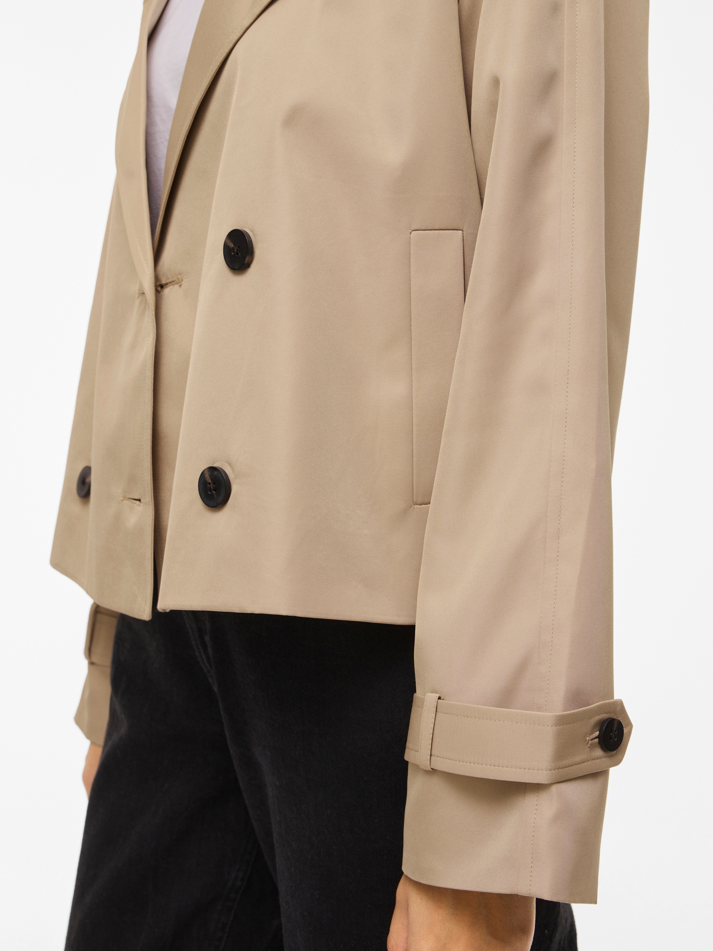 Vila Manteau court »VIADDISON L/S SHORT JACKET - NOOS«
