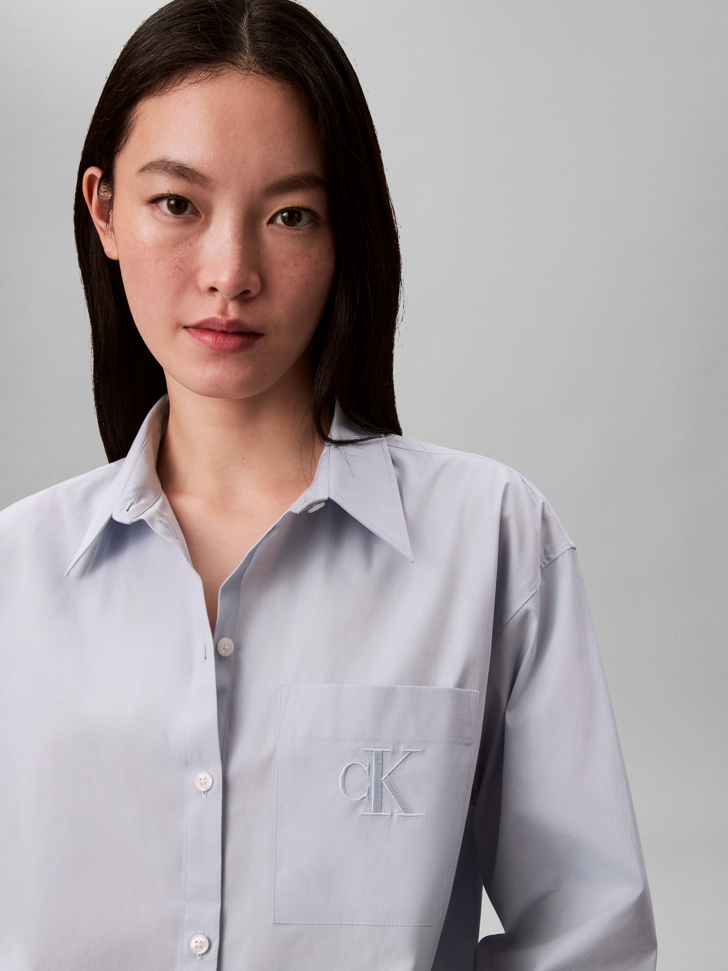Calvin Klein Jeans Blouse chemise relaxte Passform, Stickerei auf der Brusttasche