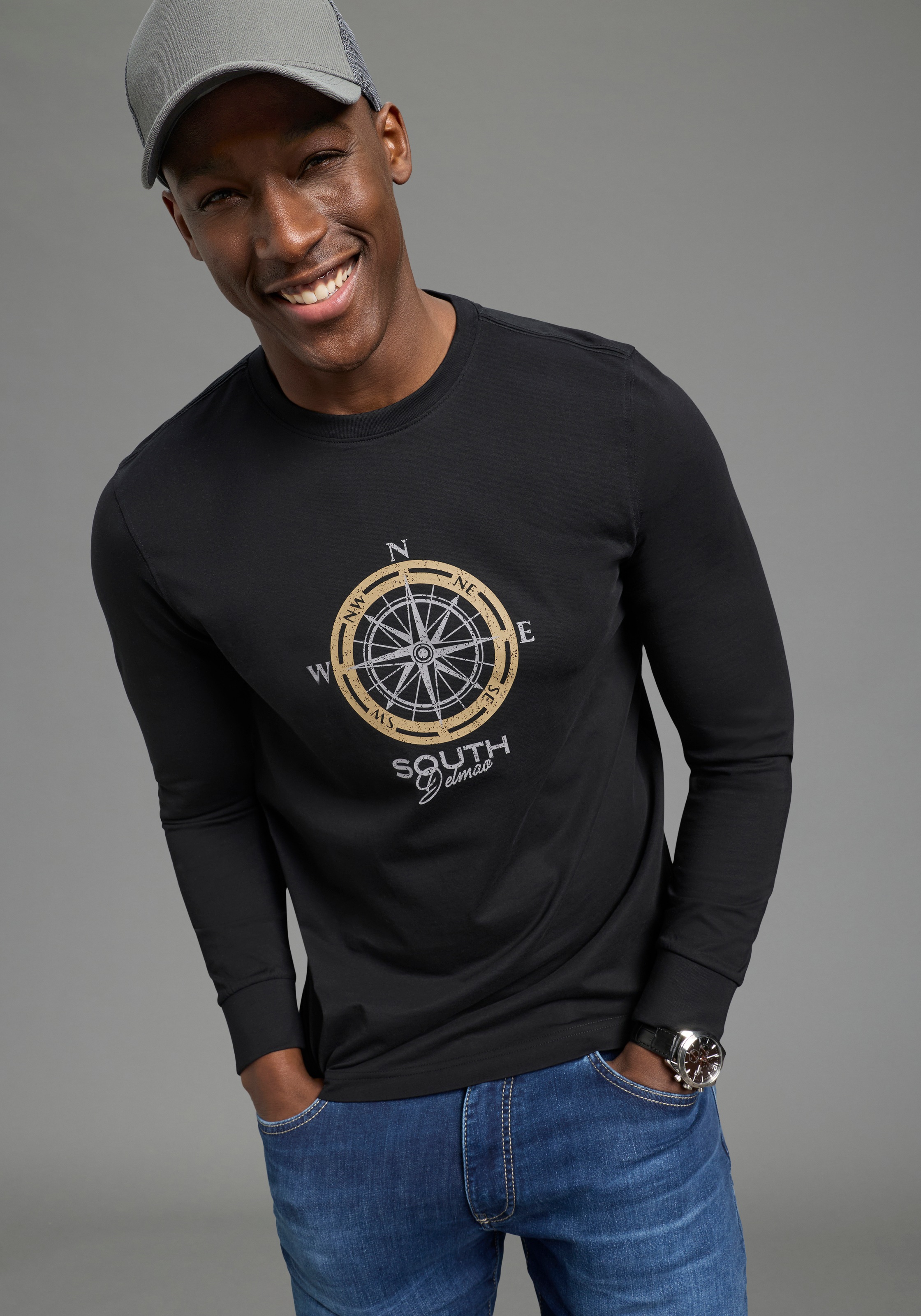 DELMAO Shirt à col rond »Neue Kollektion« casual Stil, langarm, schmale Passform, mit Print