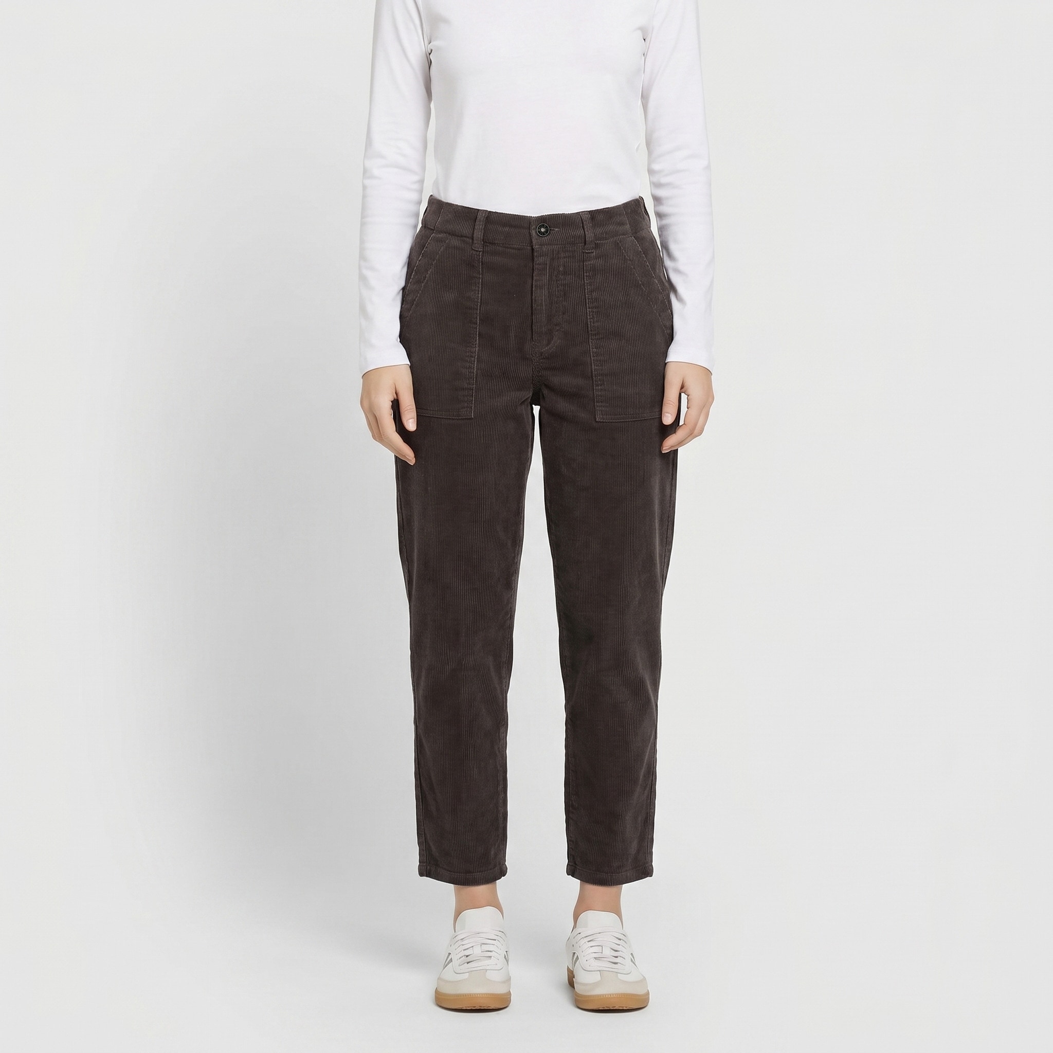 MAC Pantalon en velours côtelé  brillant subtil, taille mi-haute, coupe décontractée