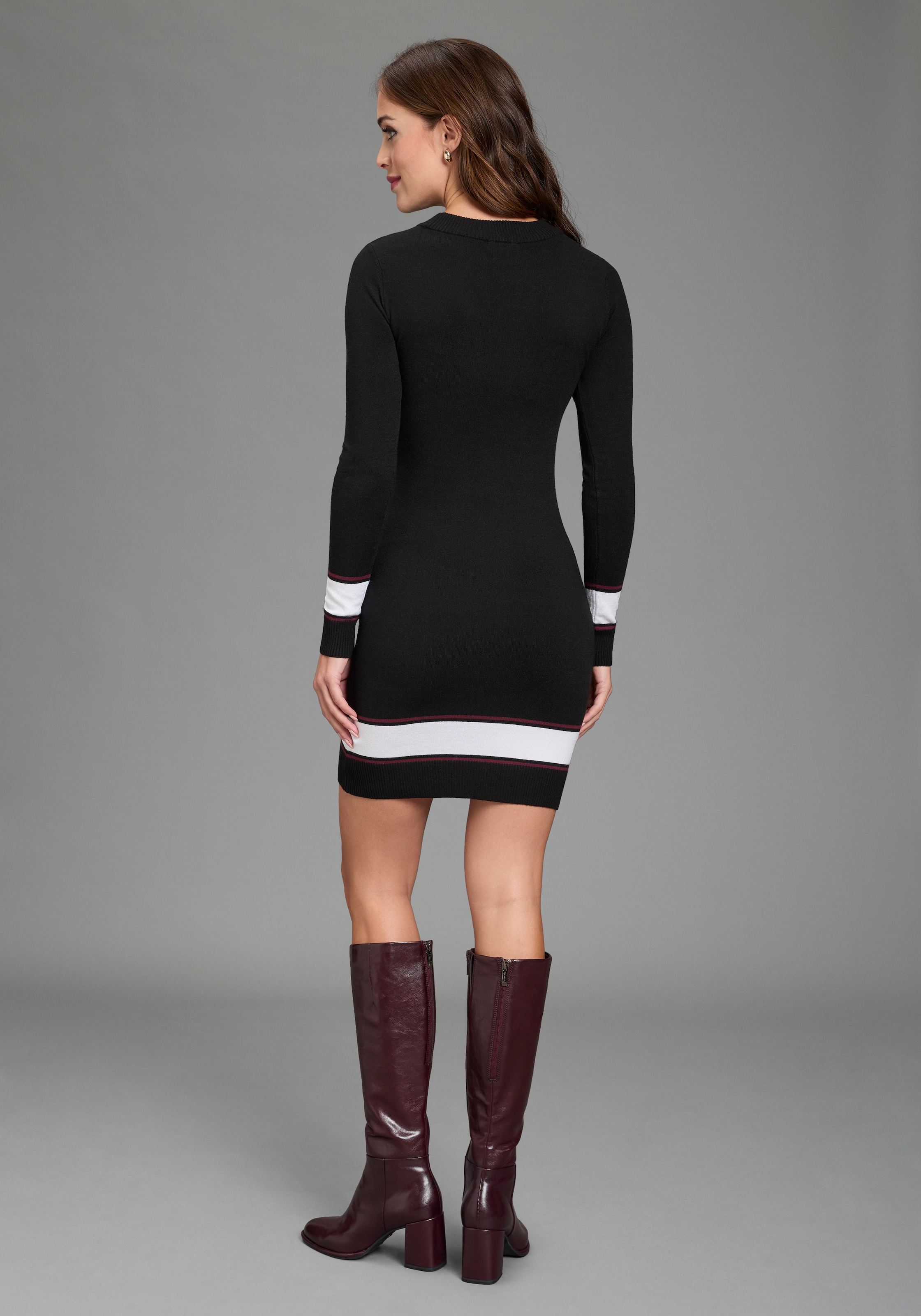 AJC Robe en tricot avec bandes contrastantes en mélange de viscose doux