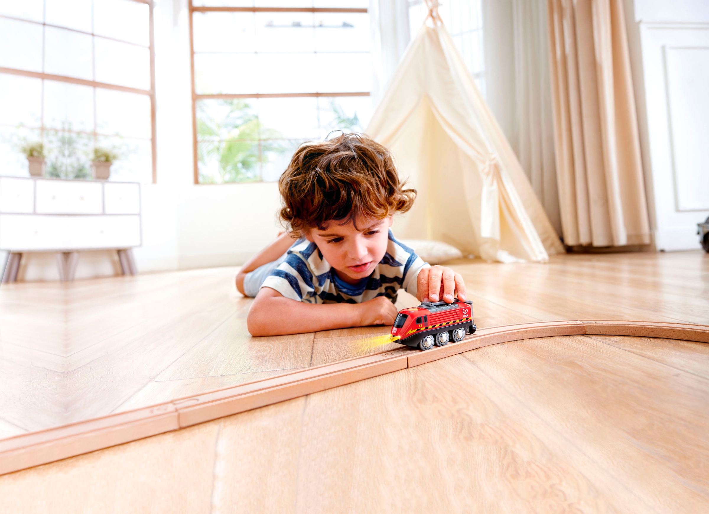 Hape Train jouet »Aufladbare Lok«