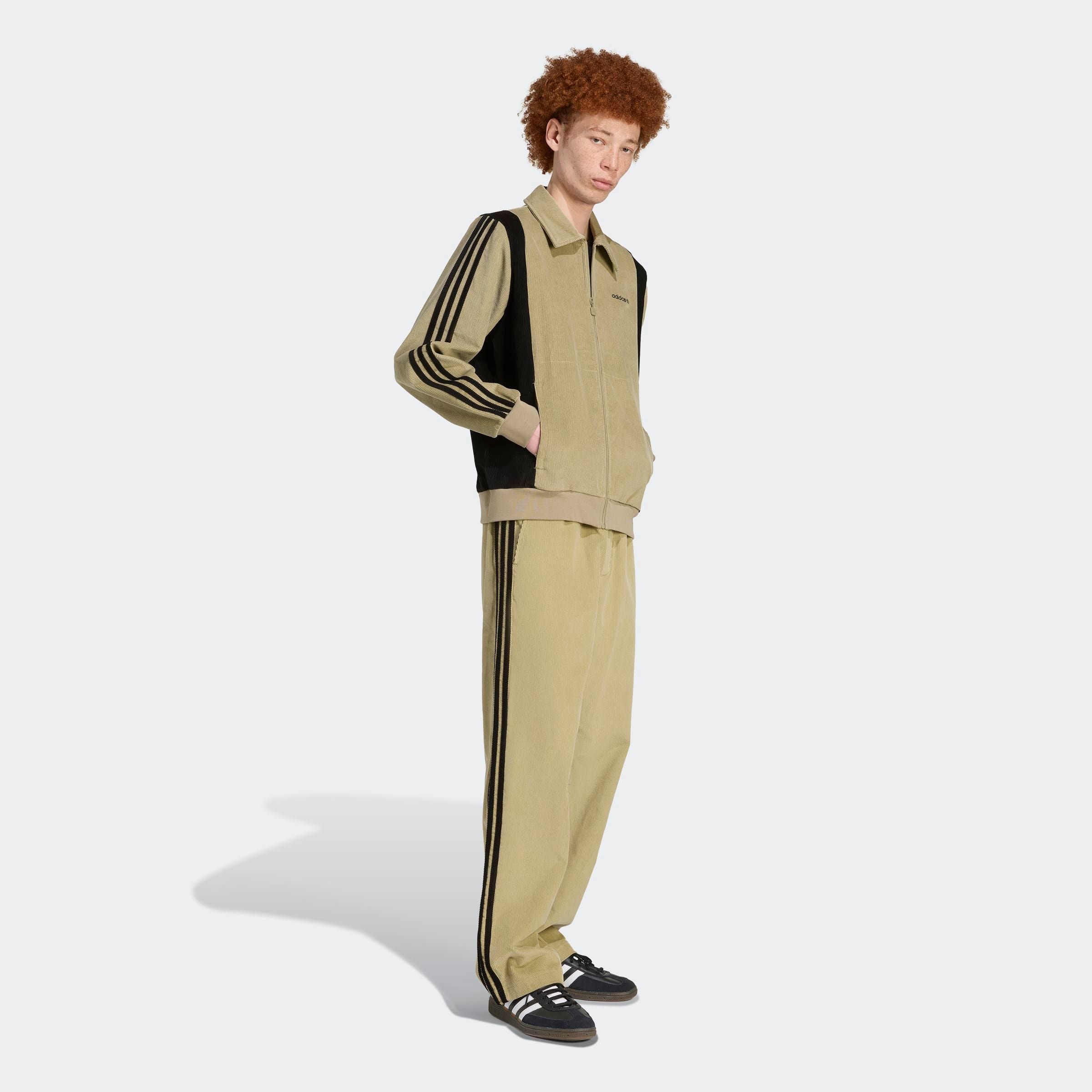 adidas Originals Pantalon de sport »AUS CORD«  sportlicher Stil, für Freizeit und Sport, aus 100 % Baumwolle