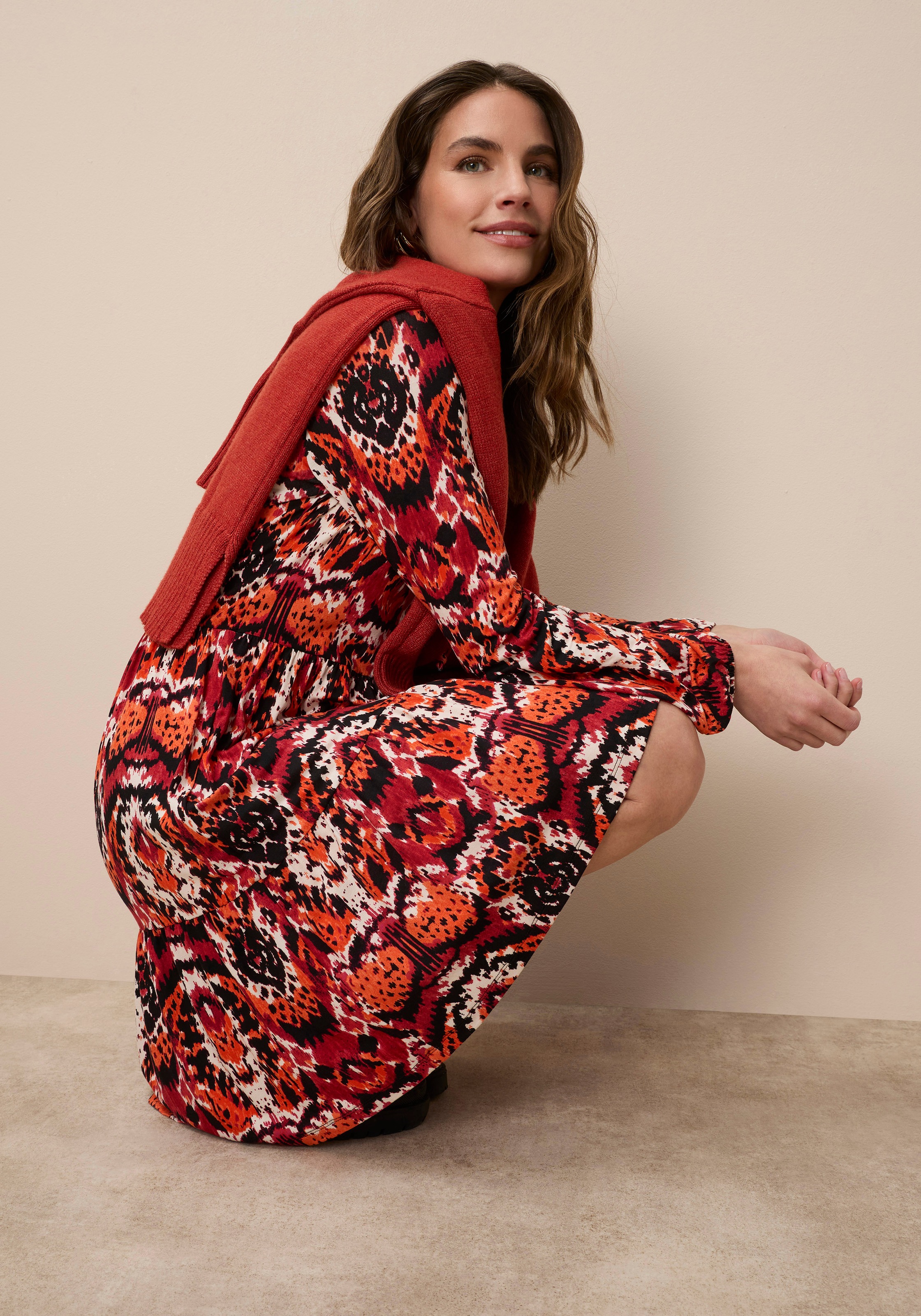 Tamaris Mini-robe festliche Anlässe,  aus Jerseystoff,  Langarm