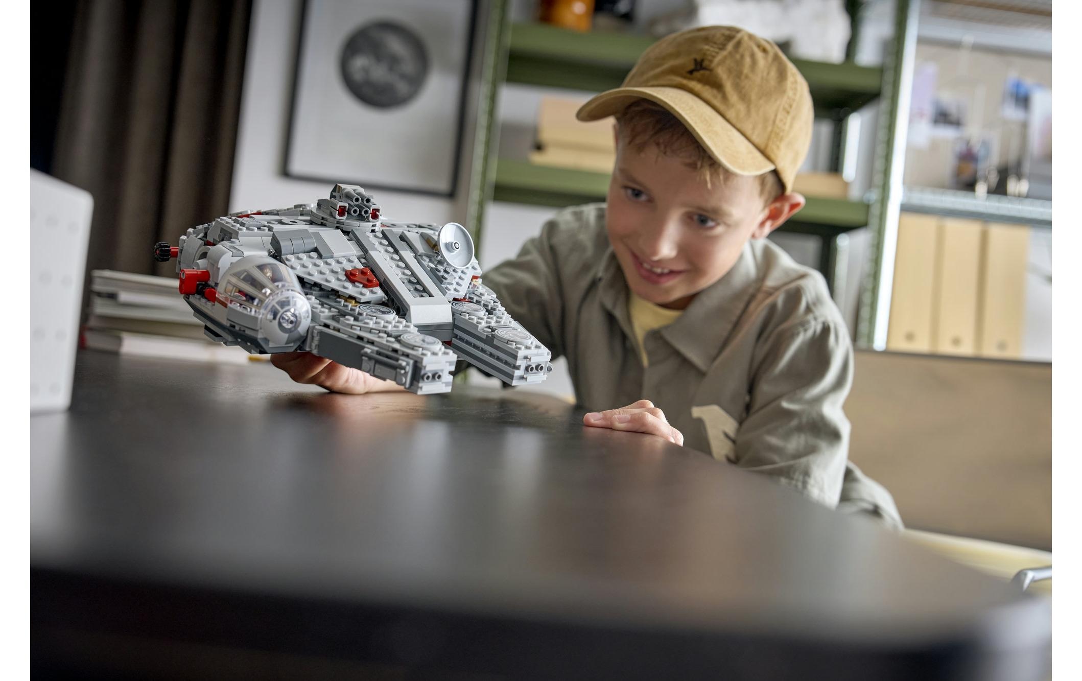 LEGO® Konstruktionsspielsteine »SMART Play: Millennium Falke (75426), LEGO Star Wars ™« Mit SMART Brick kombatibel (nicht im Lieferumfang enthalten)