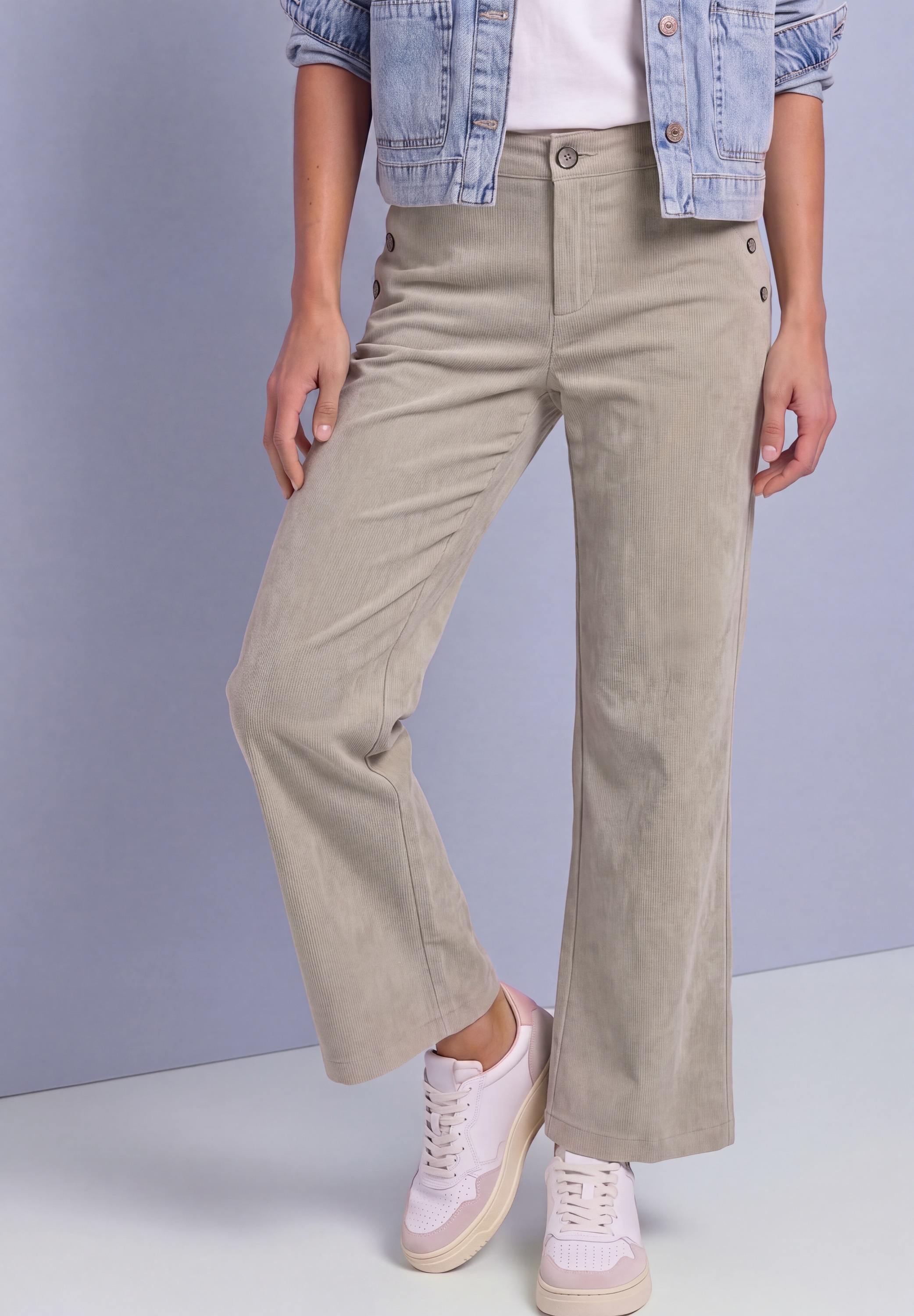 STREET ONE Cordhose »Style Amalia«  Streight Leg mit Zierknöpfen