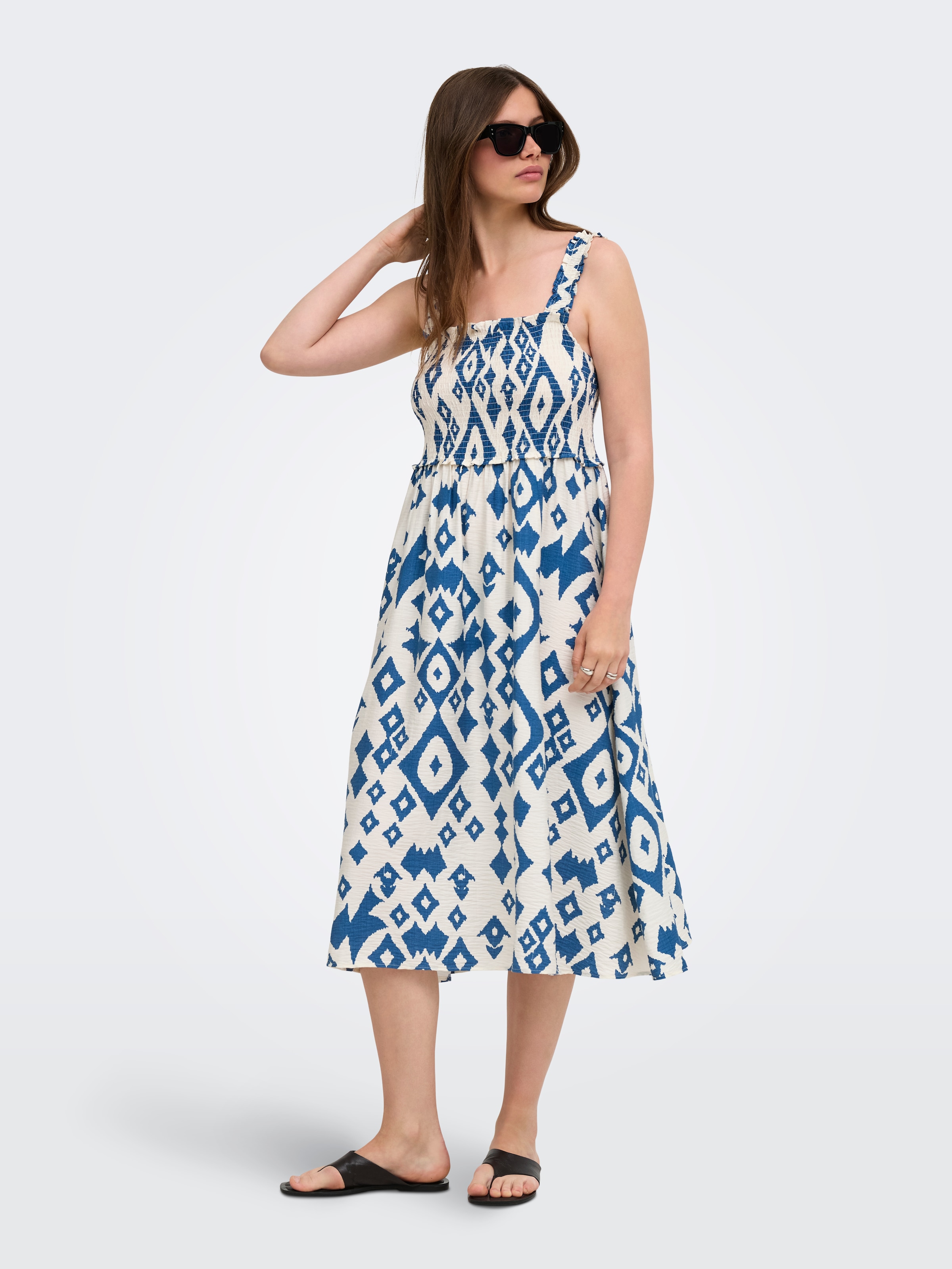ONLY Robe imprimée »ONLLUMIRA S/L LONG SMOCK DRESS WVN EX« mélange viscose, coupe régulière