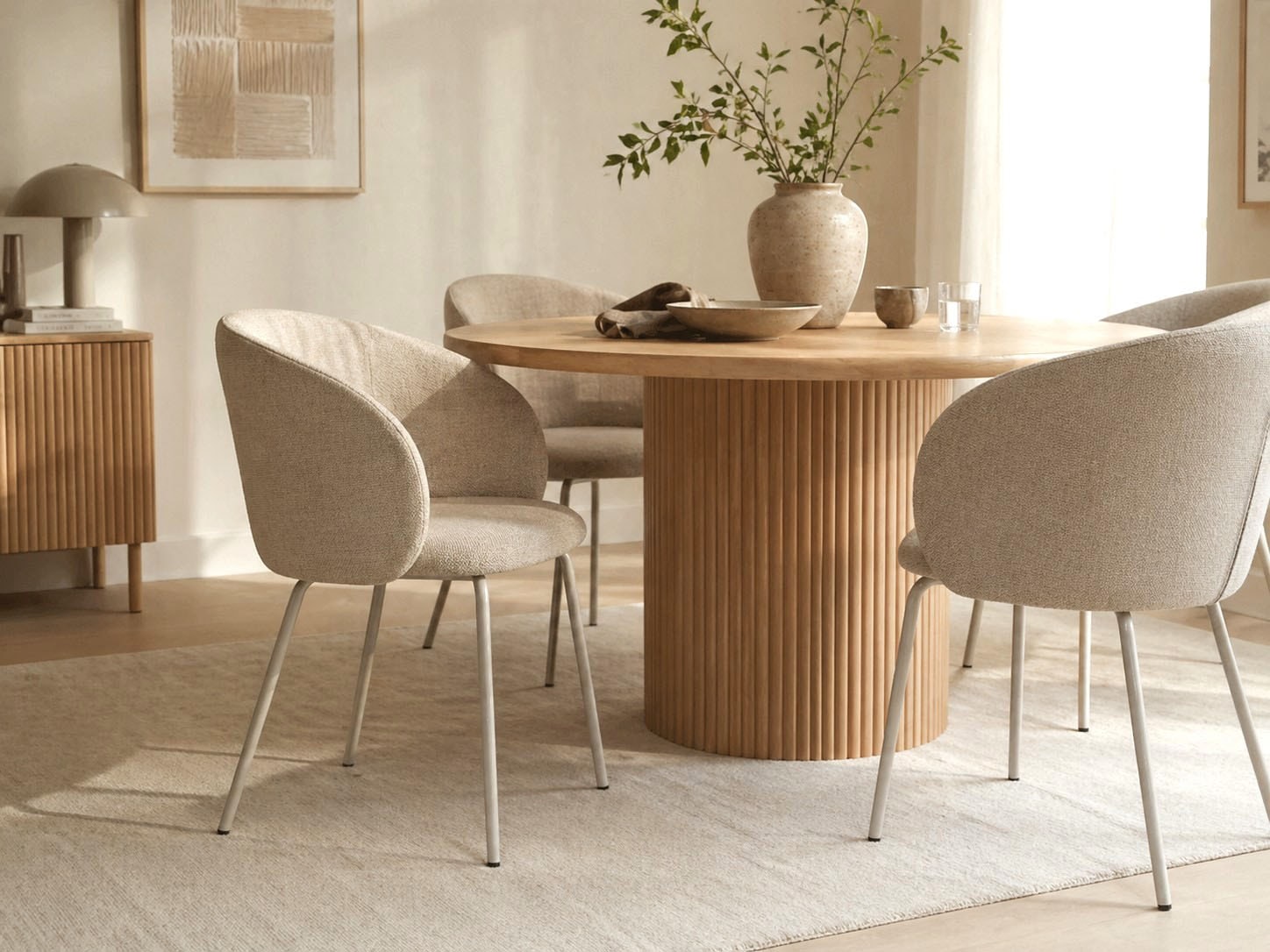 ACTONA GROUP Chaise de salle à manger »Eleanor 2er Set, gepolstert mit Armlehne, bequem, modern, beige« (Ensemble) Skandinavisches Design, hoher Sitzkomfort & weicher Stoff