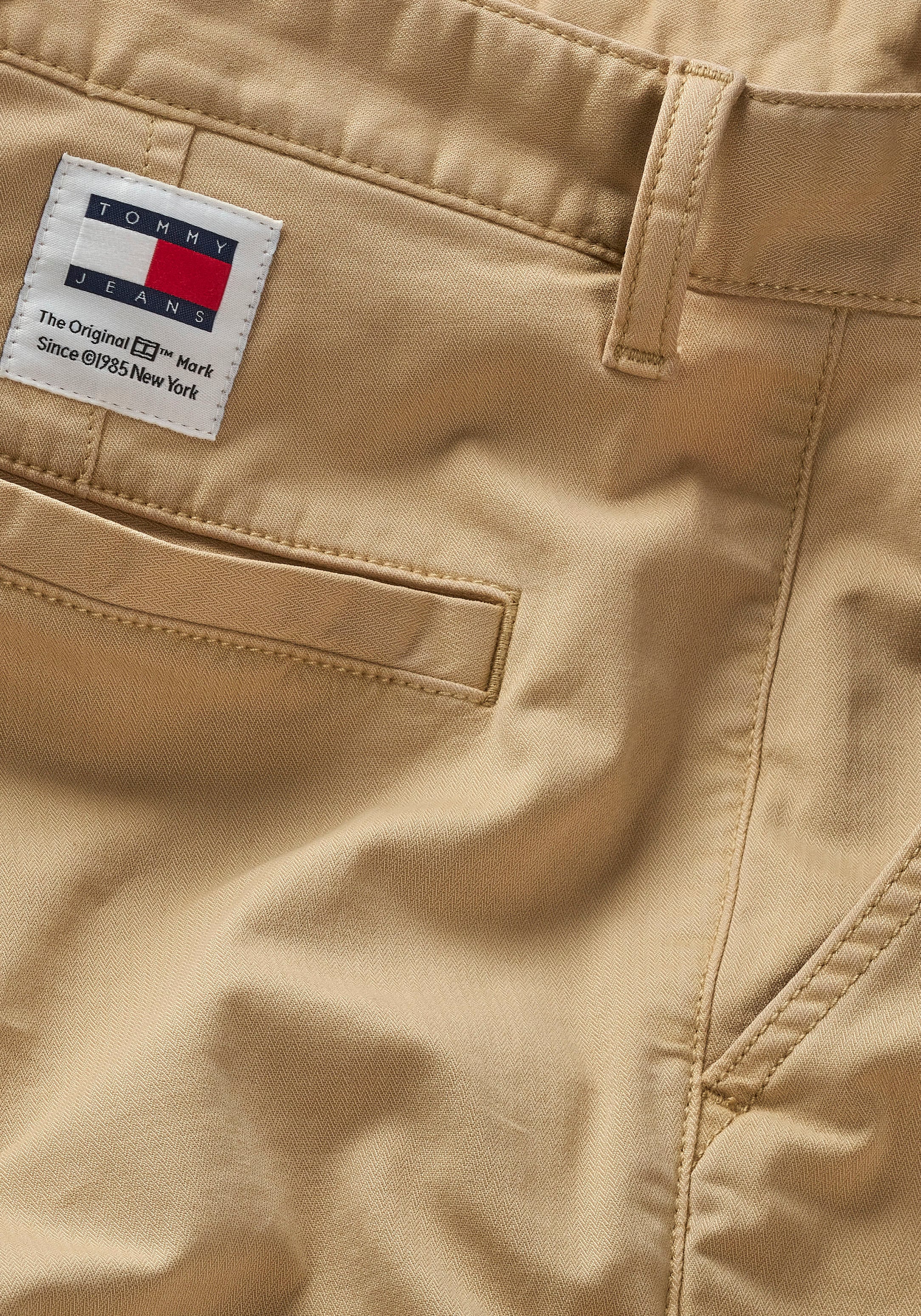 Tommy Jeans Cargohose »TJM AUSTIN LIGHTWEIGHT CARGO«  mit Logoprägung