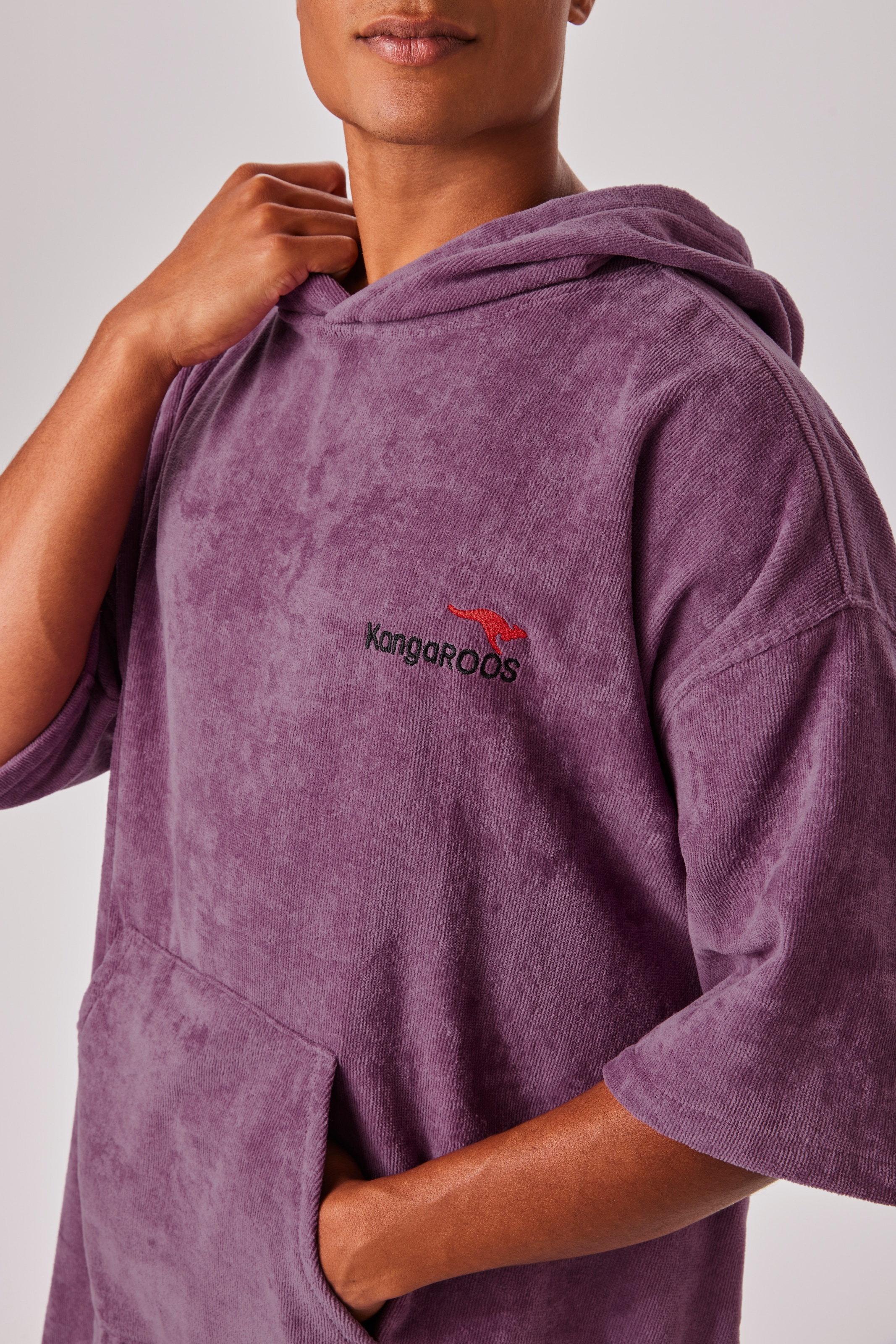 KangaROOS Poncho de bain »Summer, ideal für Sauna, Spa & im Urlaub, Damen & Herren« 1 cuis Surfponcho, mit Bauchtasche, 100% Baumwolle, Frottee